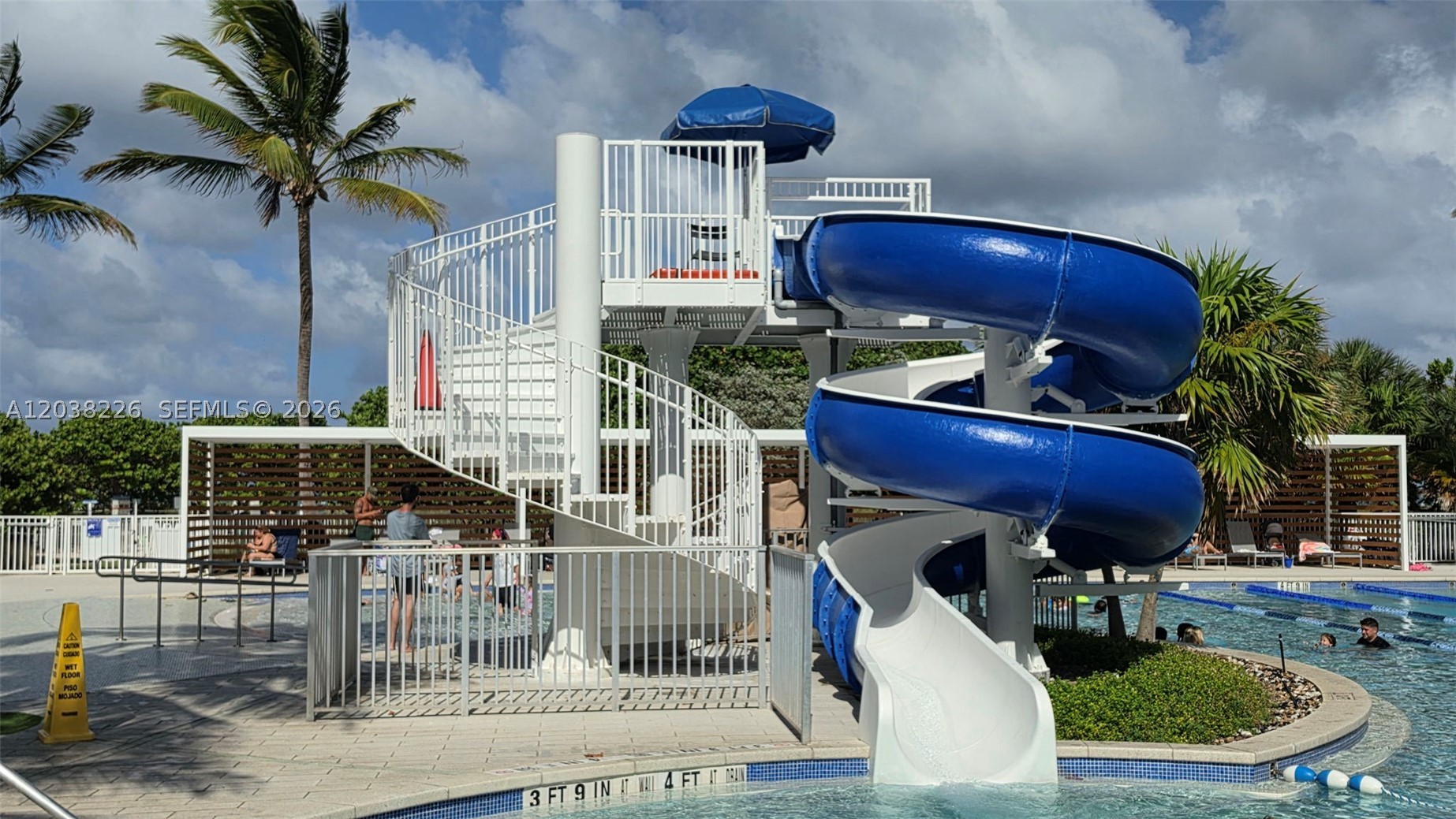 image The Waverly at Surfside25