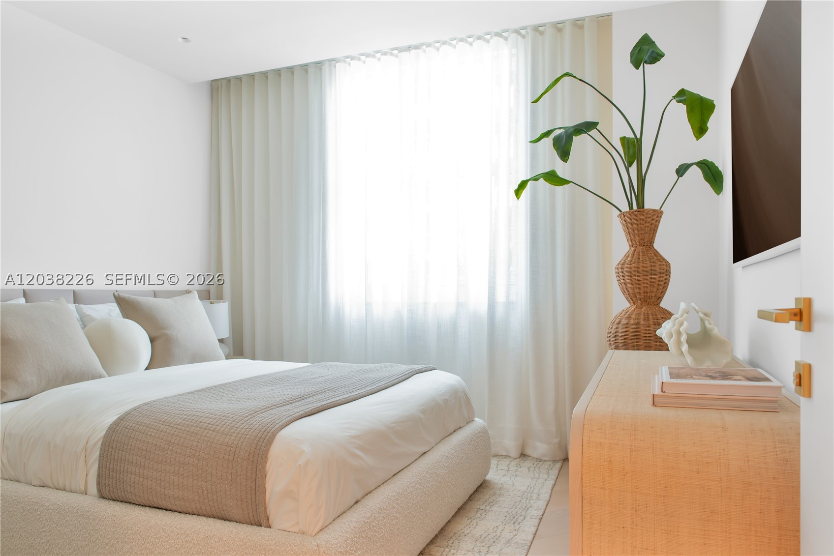 9201 Collins Ave #422 Surfside, FL 33154