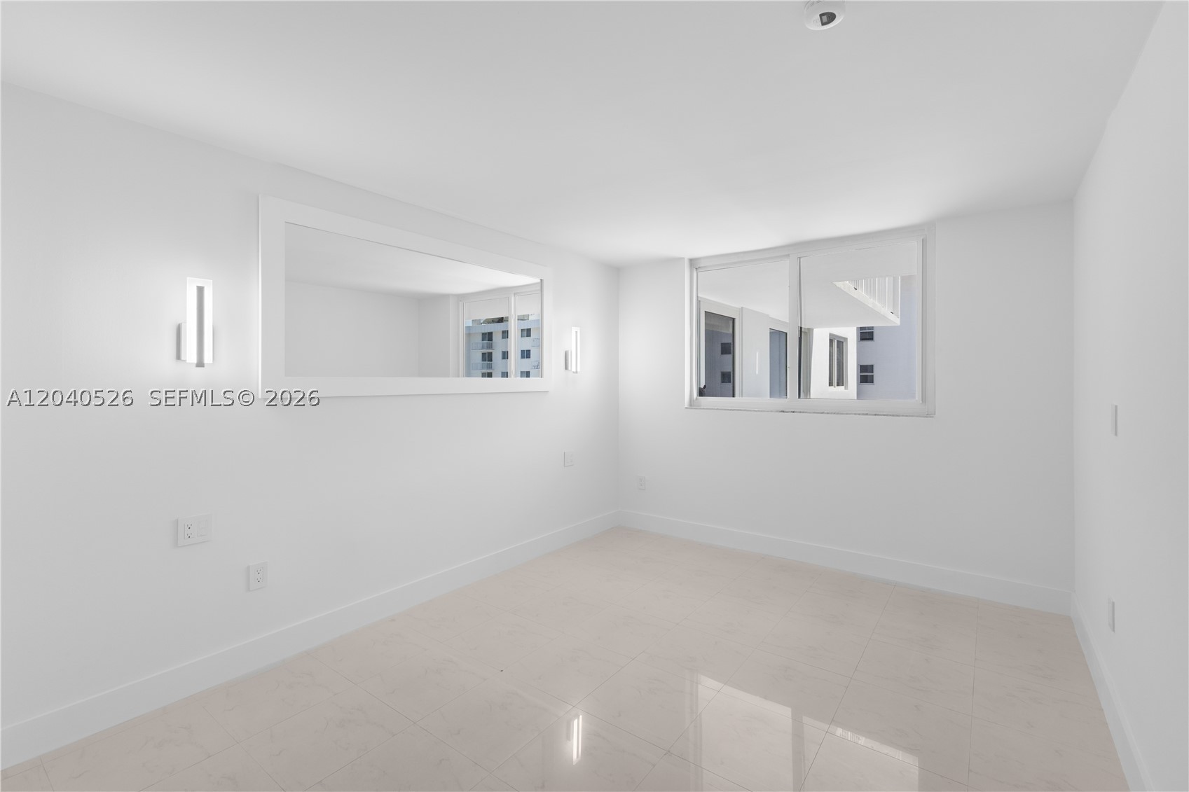 345 Ocean Dr #924 Miami Beach, FL 33139
