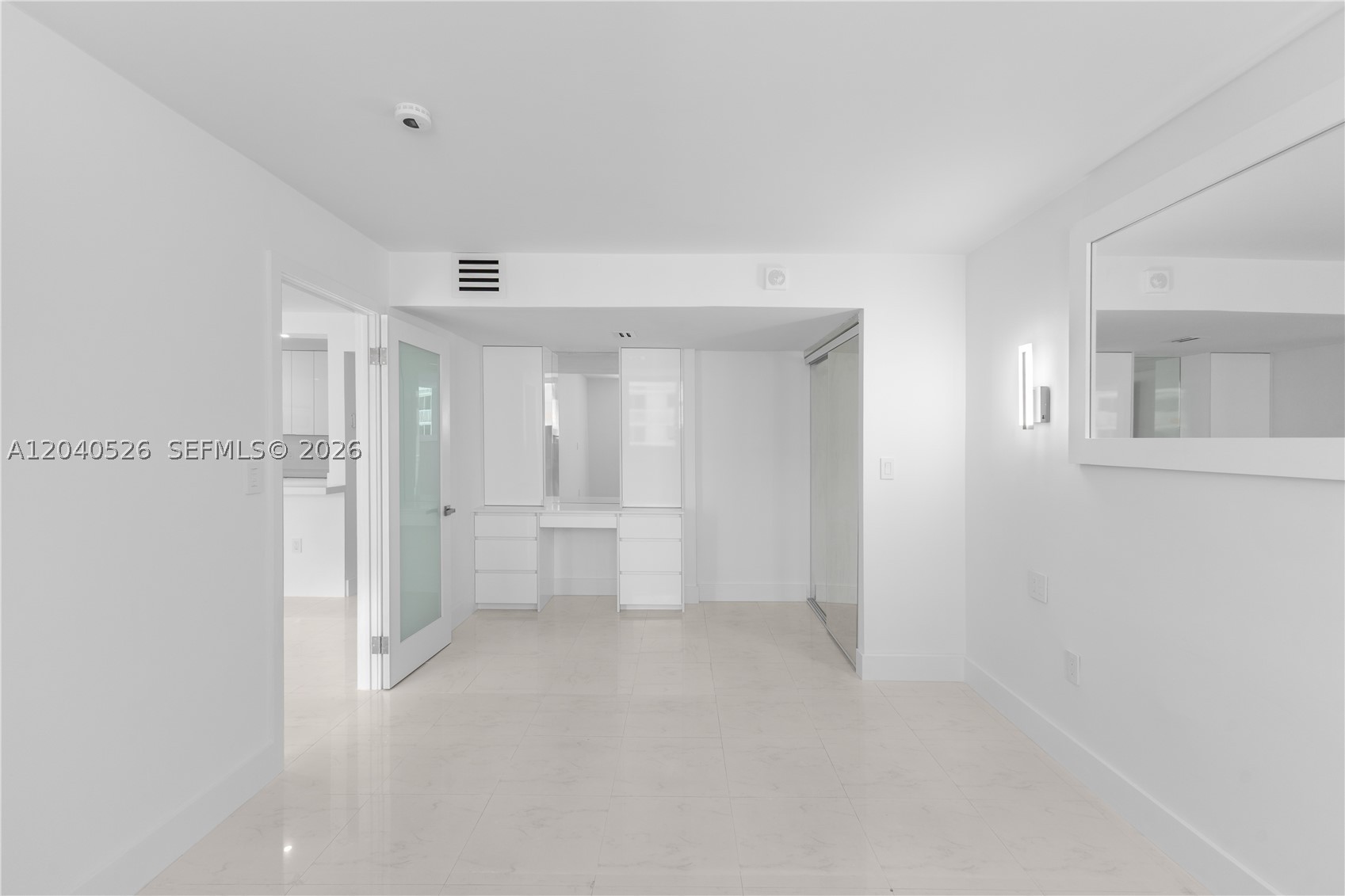 345 Ocean Dr #924 Miami Beach, FL 33139