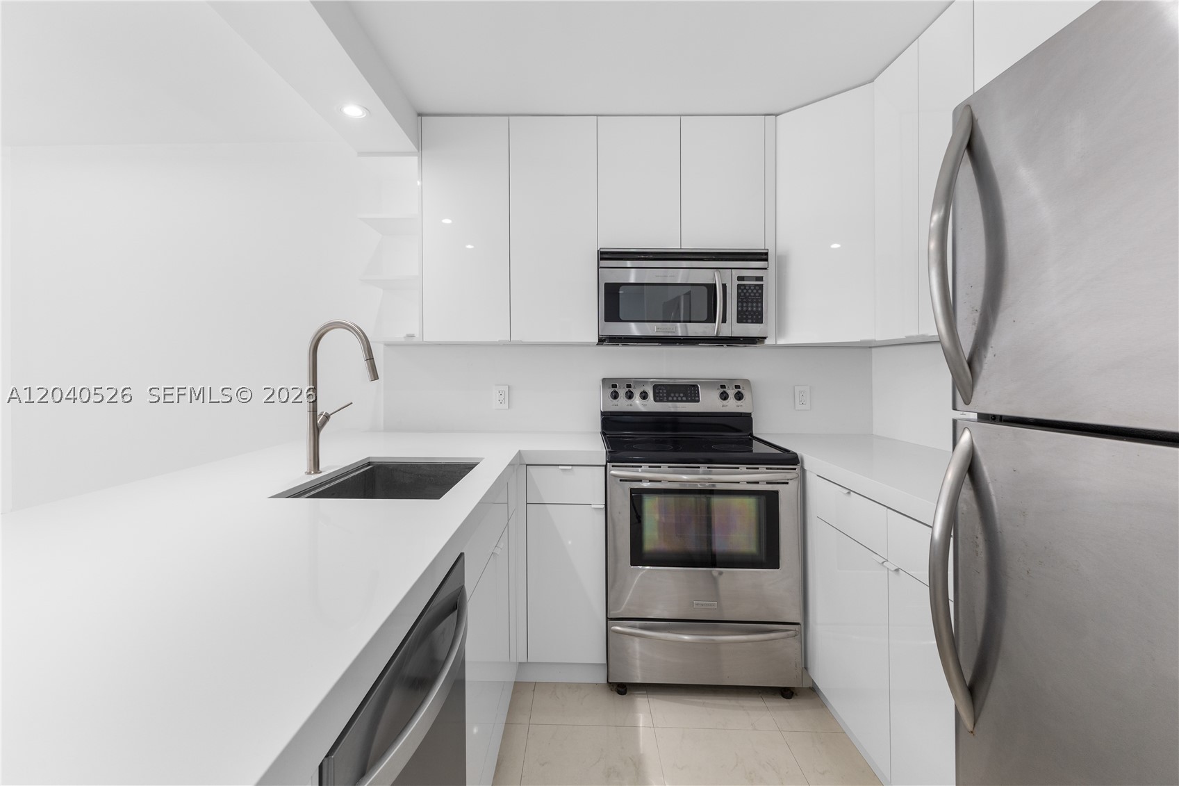 345 Ocean Dr #924 Miami Beach, FL 33139
