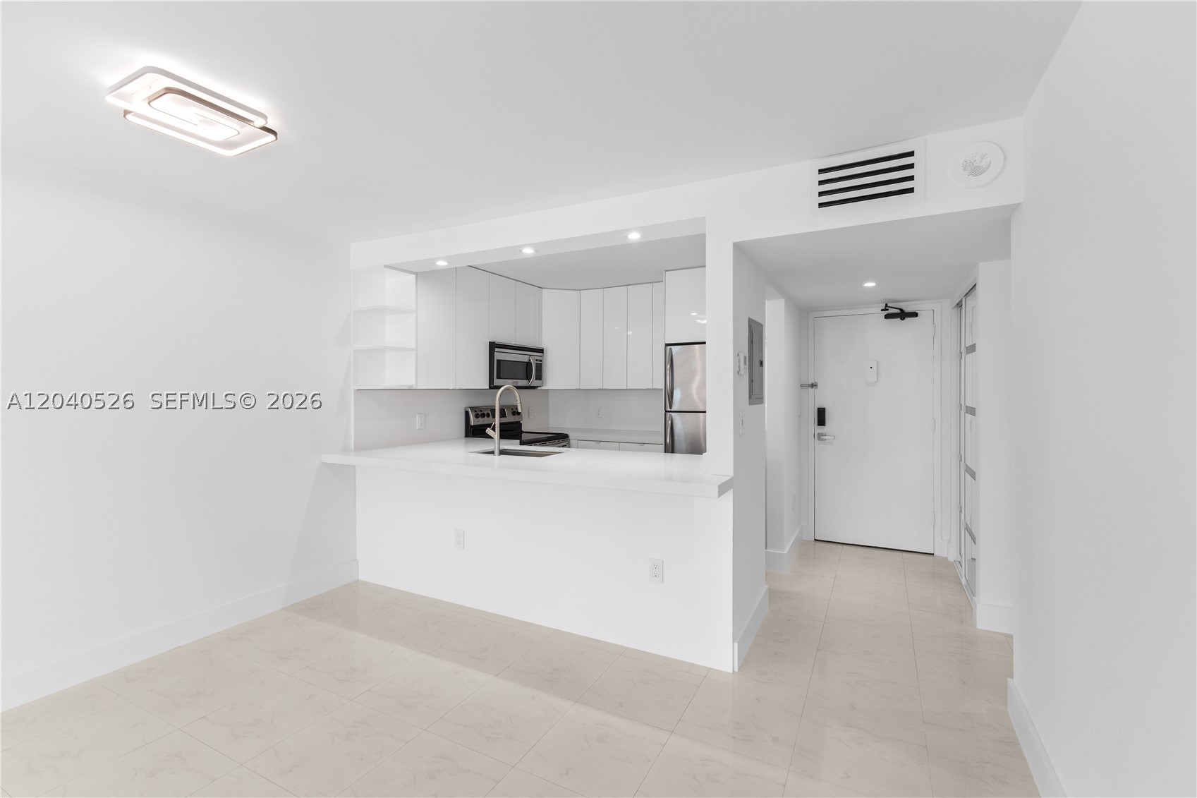345 Ocean Dr #924 Miami Beach, FL 33139