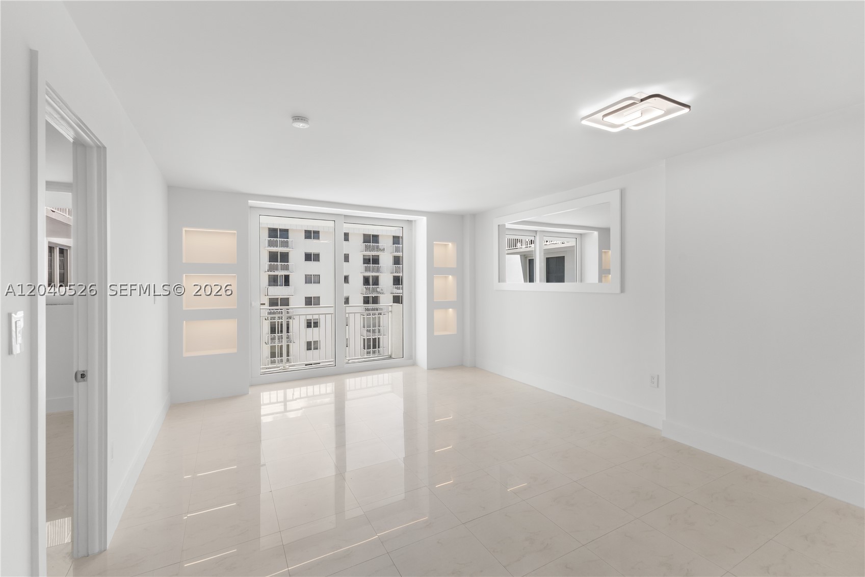 345 Ocean Dr #924 Miami Beach, FL 33139