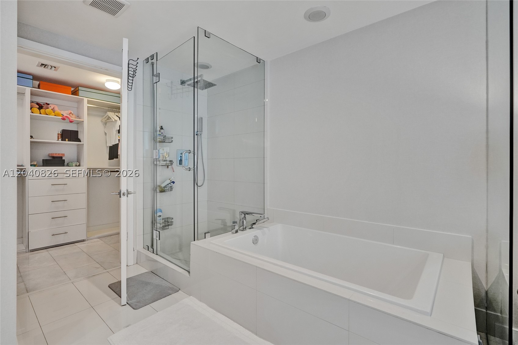 650 NE 32nd St #3901 Miami, FL 33137