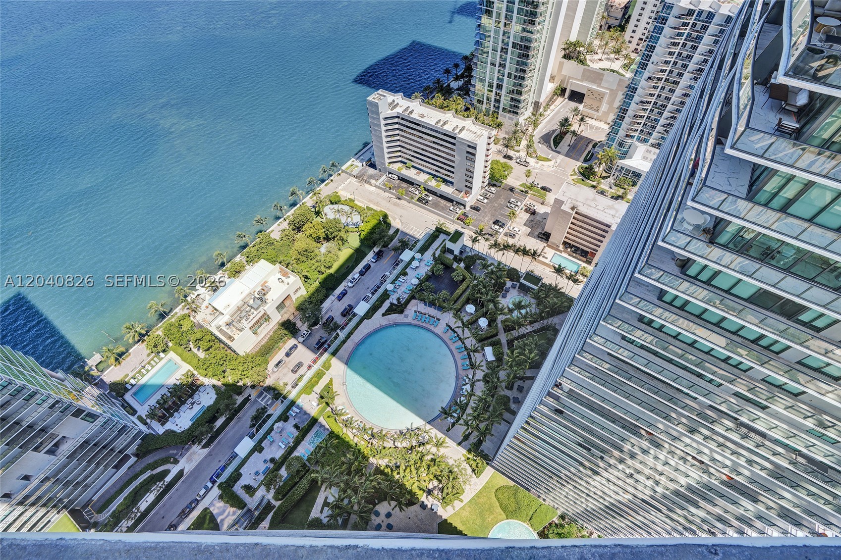 650 NE 32nd St #3901 Miami, FL 33137