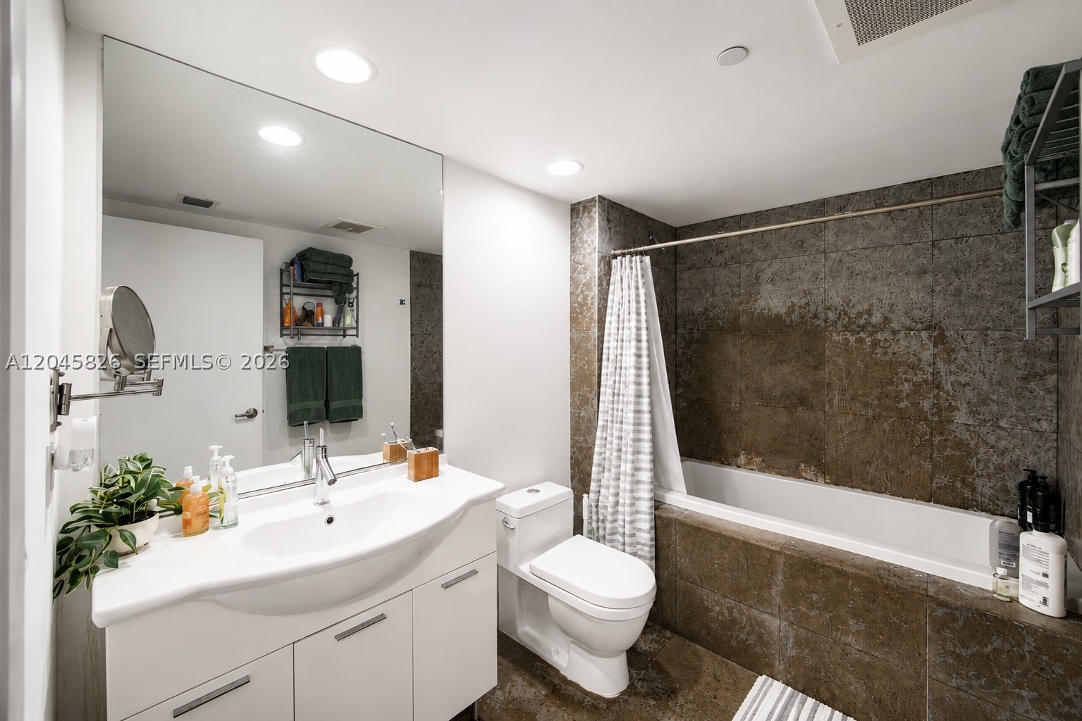 image Icon Brickell I9