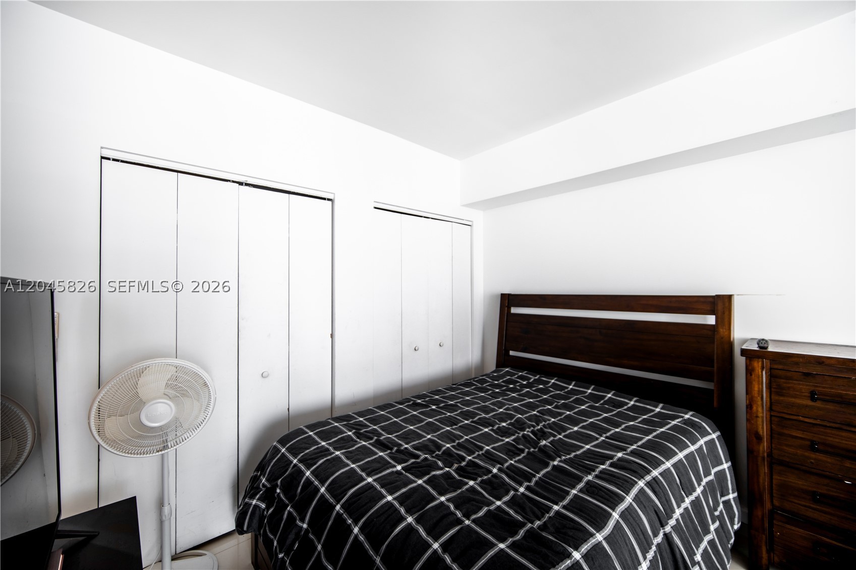 image Icon Brickell I12