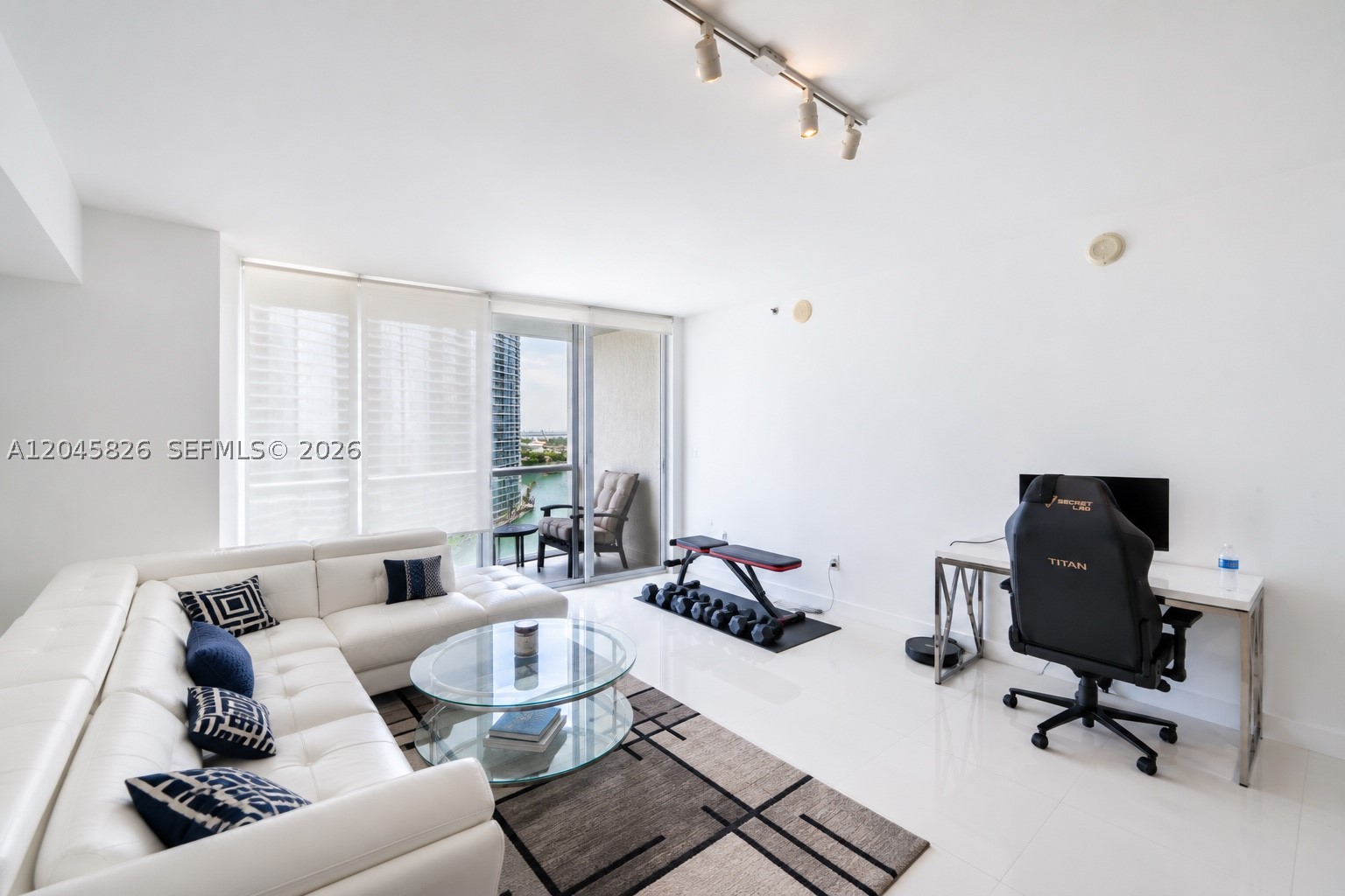 image Icon Brickell I15