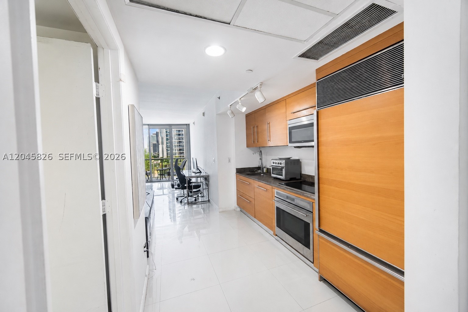 image Icon Brickell I6