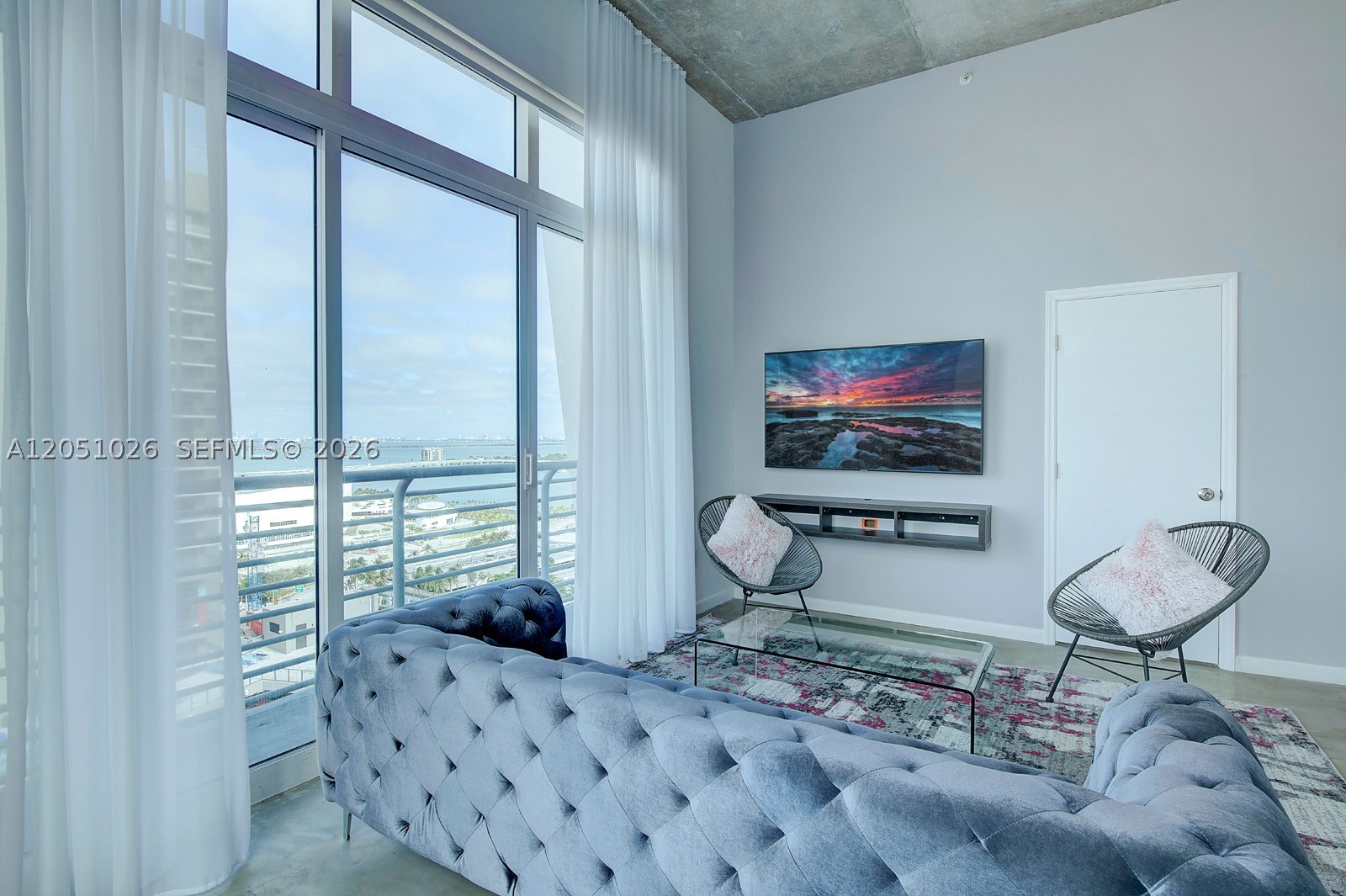 image Loft Downtown I0