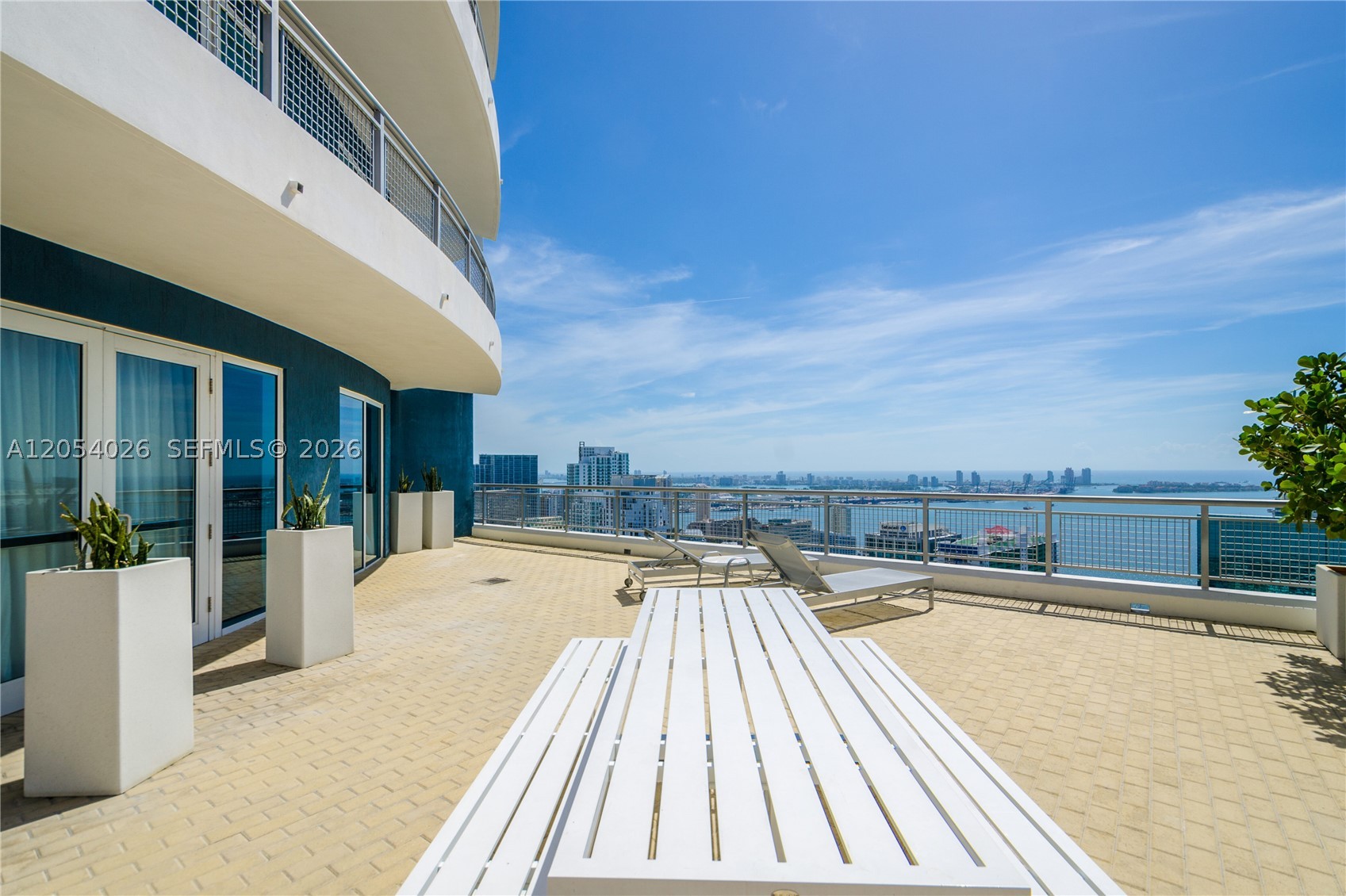 image Infinity at Brickell22