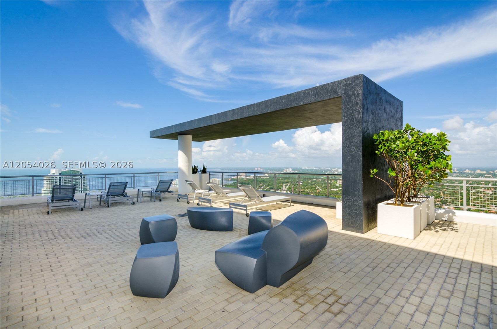 image Infinity at Brickell23
