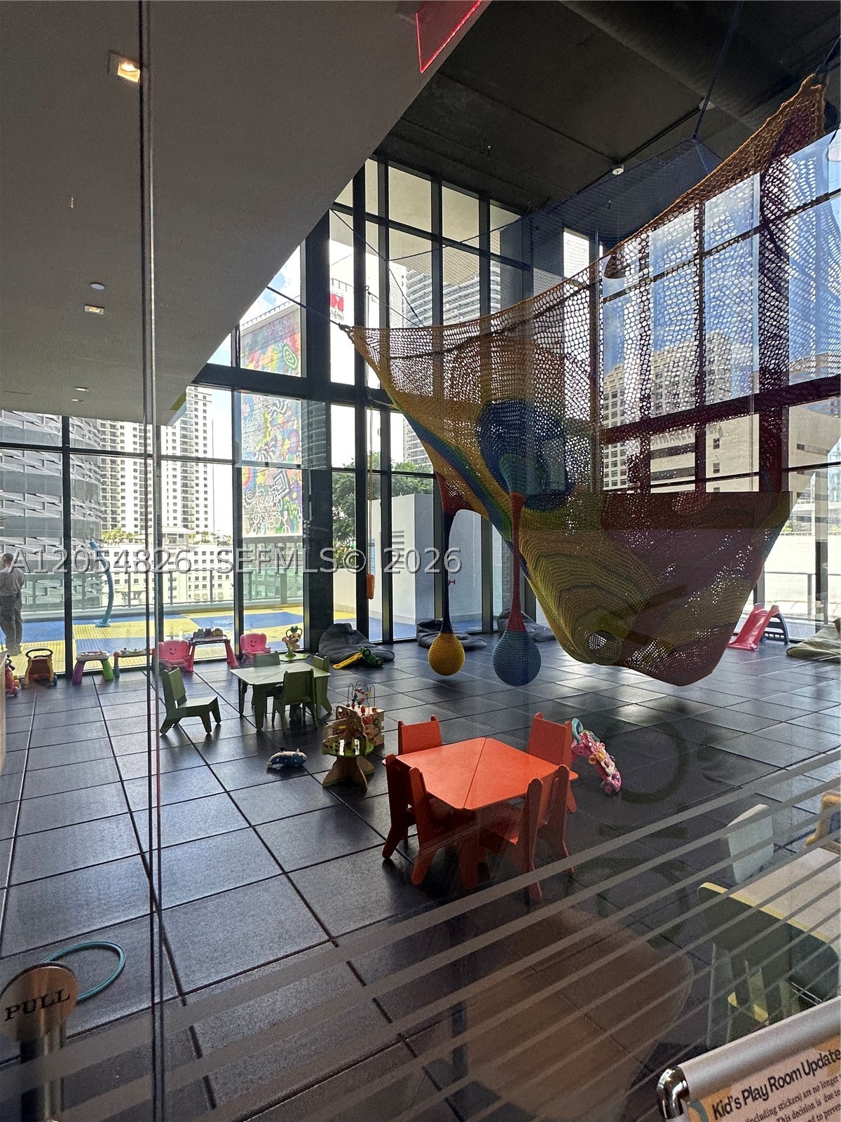 image 1010 Brickell14