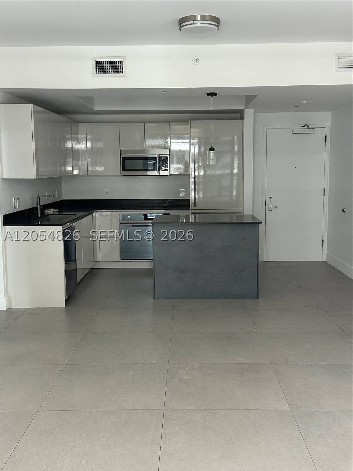 image 1010 Brickell3