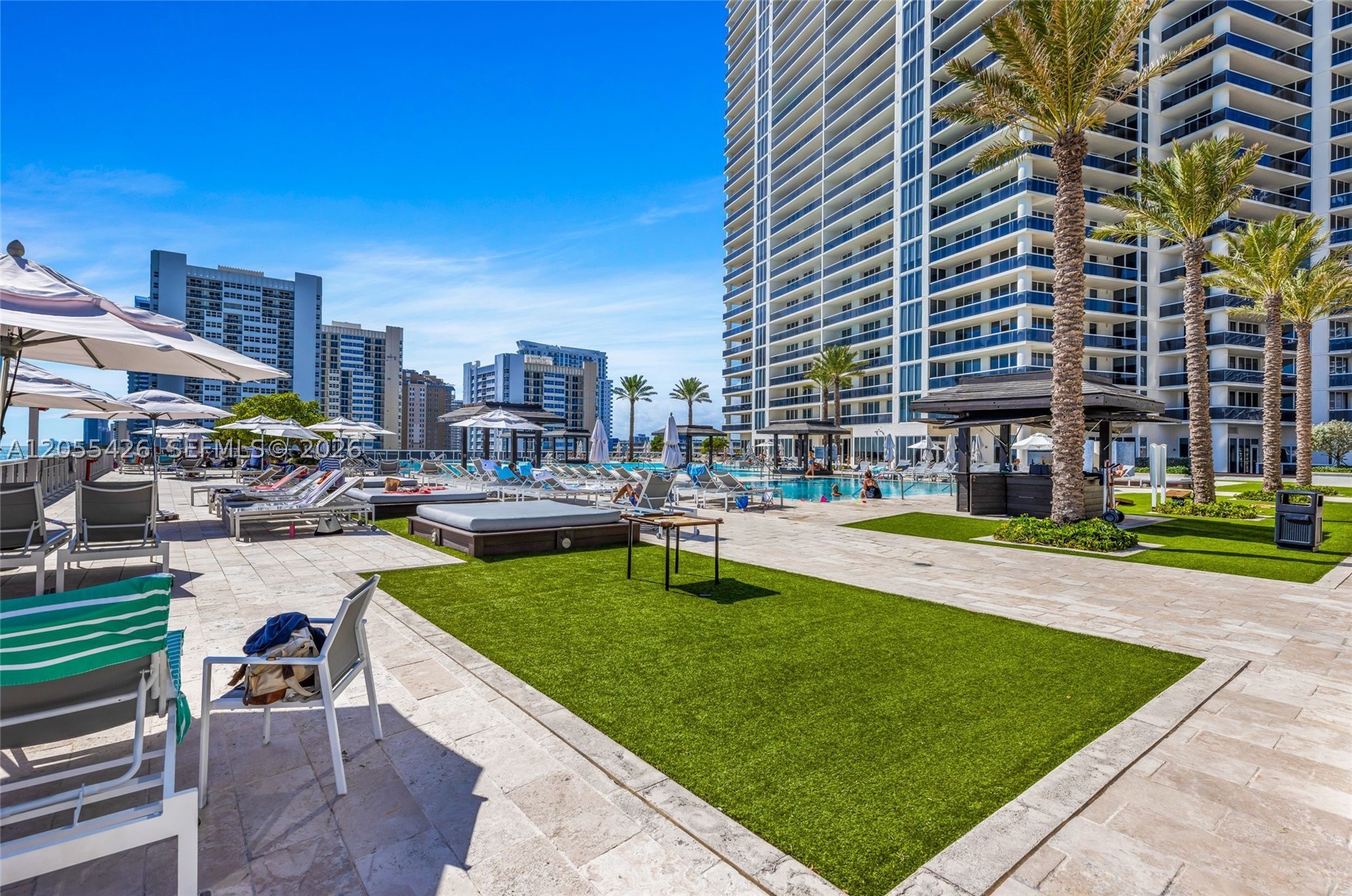 image Beach Club 216