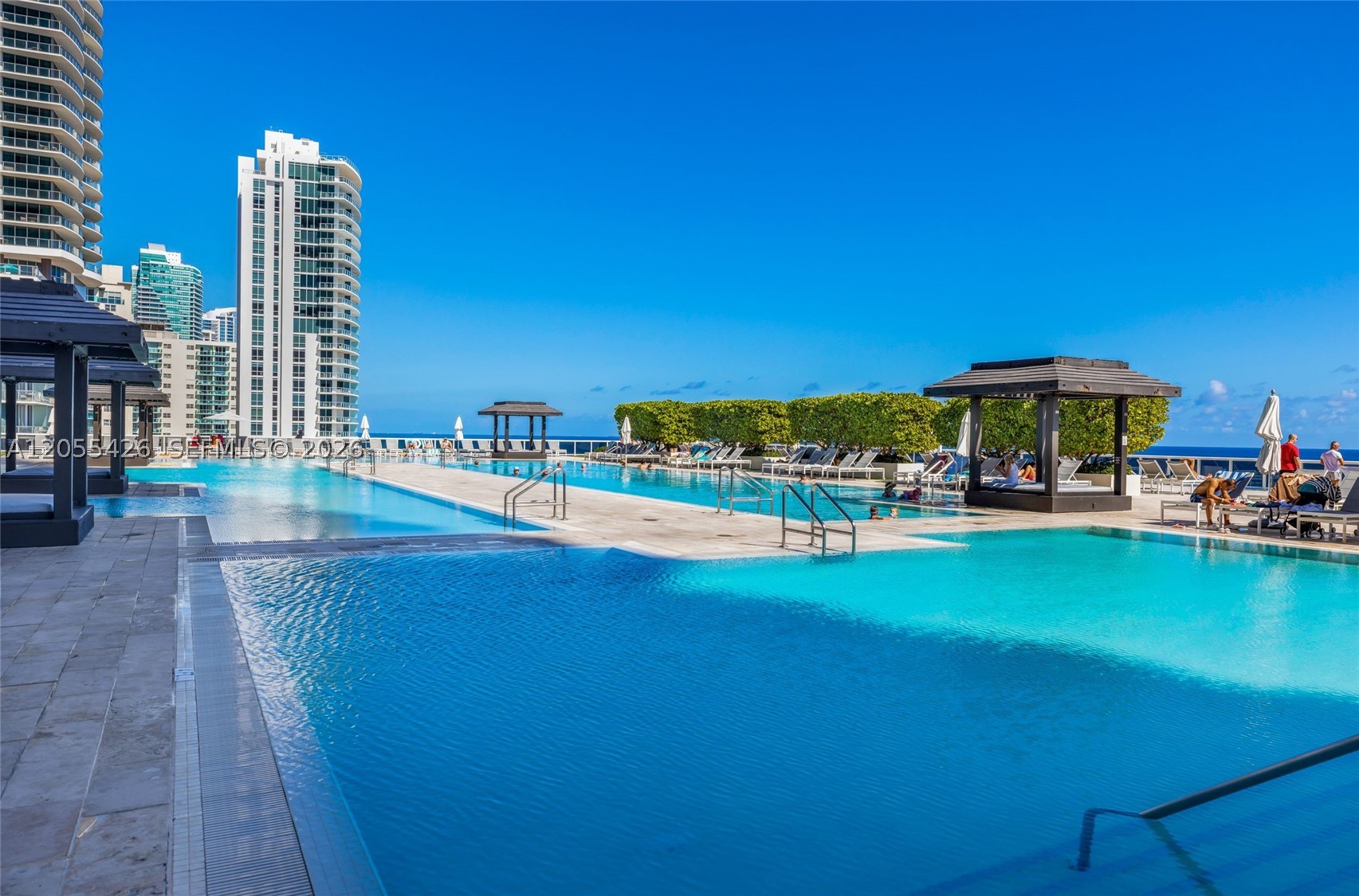 image Beach Club 218