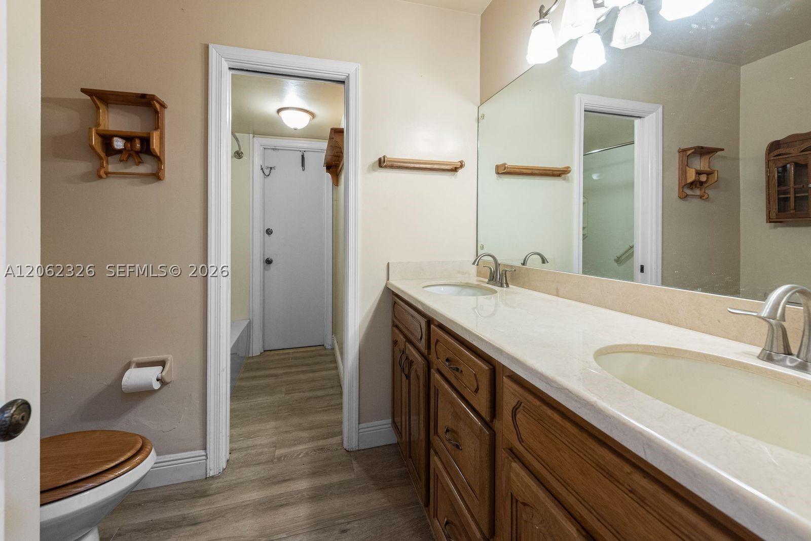 8331 SW 156th St Palmetto Bay, FL 33157