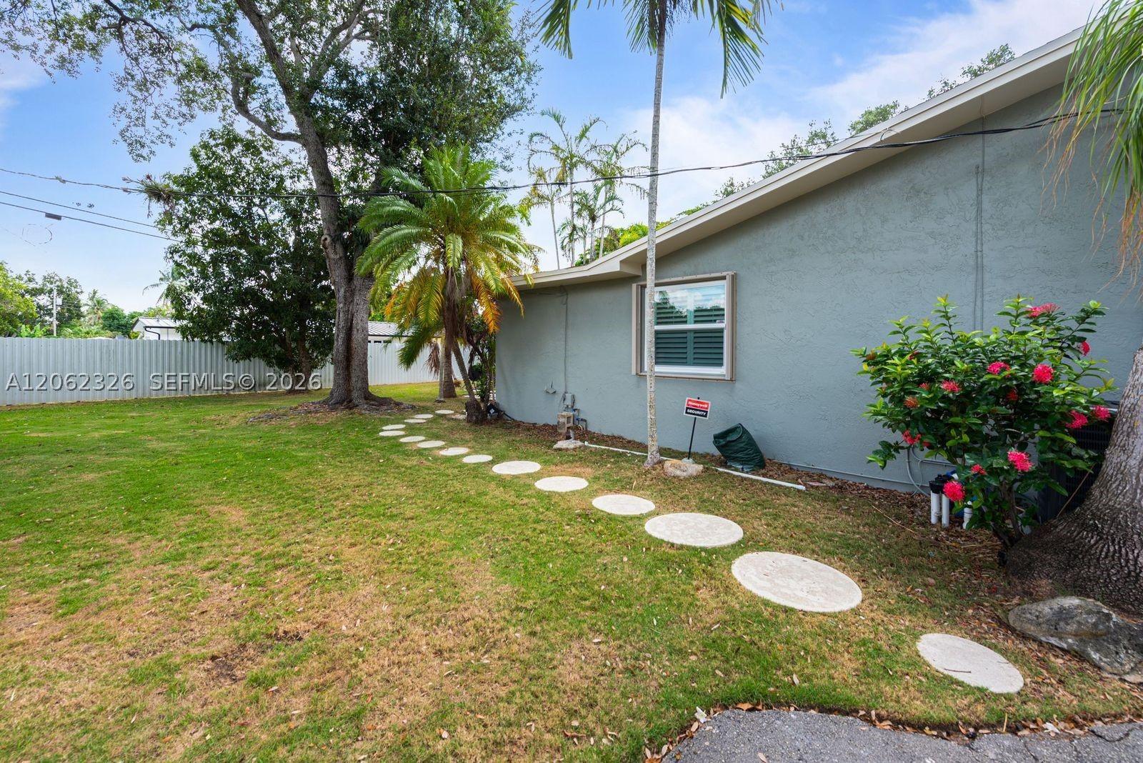 8331 SW 156th St Palmetto Bay, FL 33157