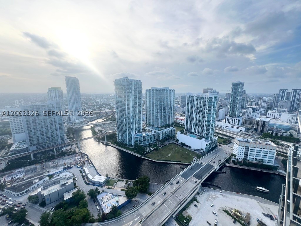 image Reach Brickell City Centre25