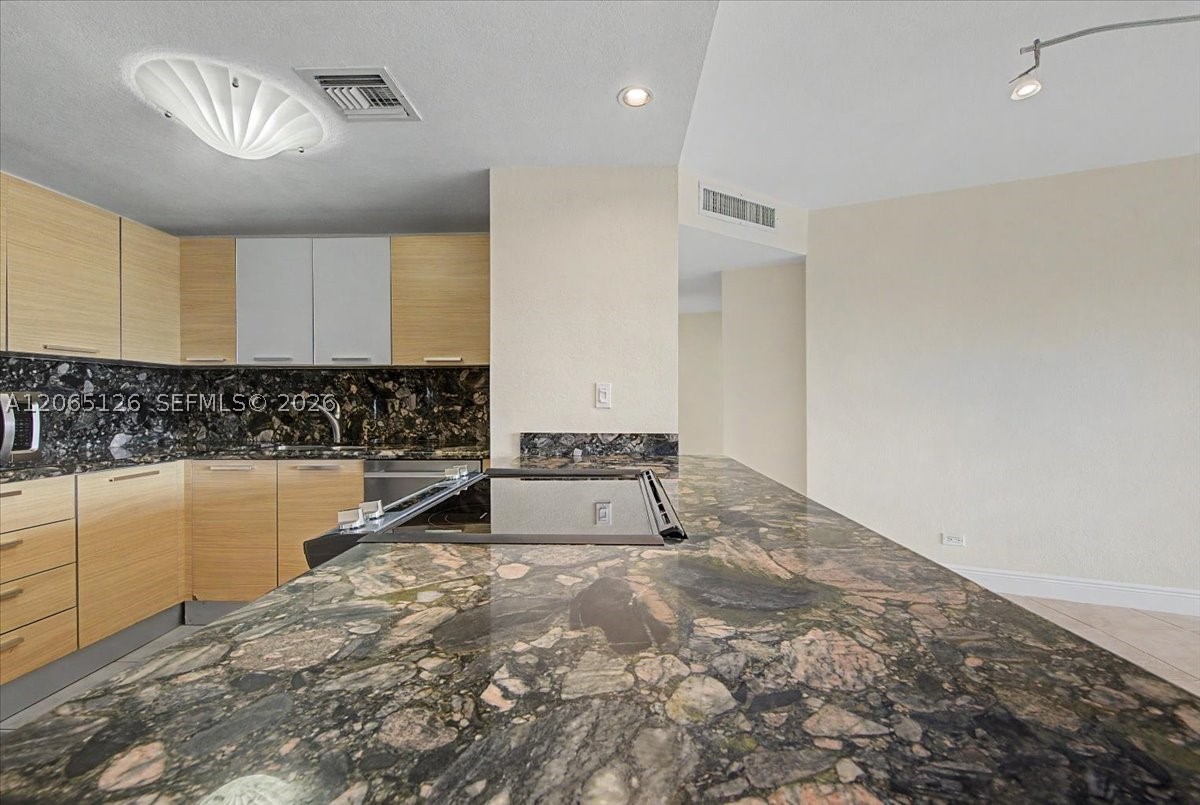 image Brickell Townhouse10