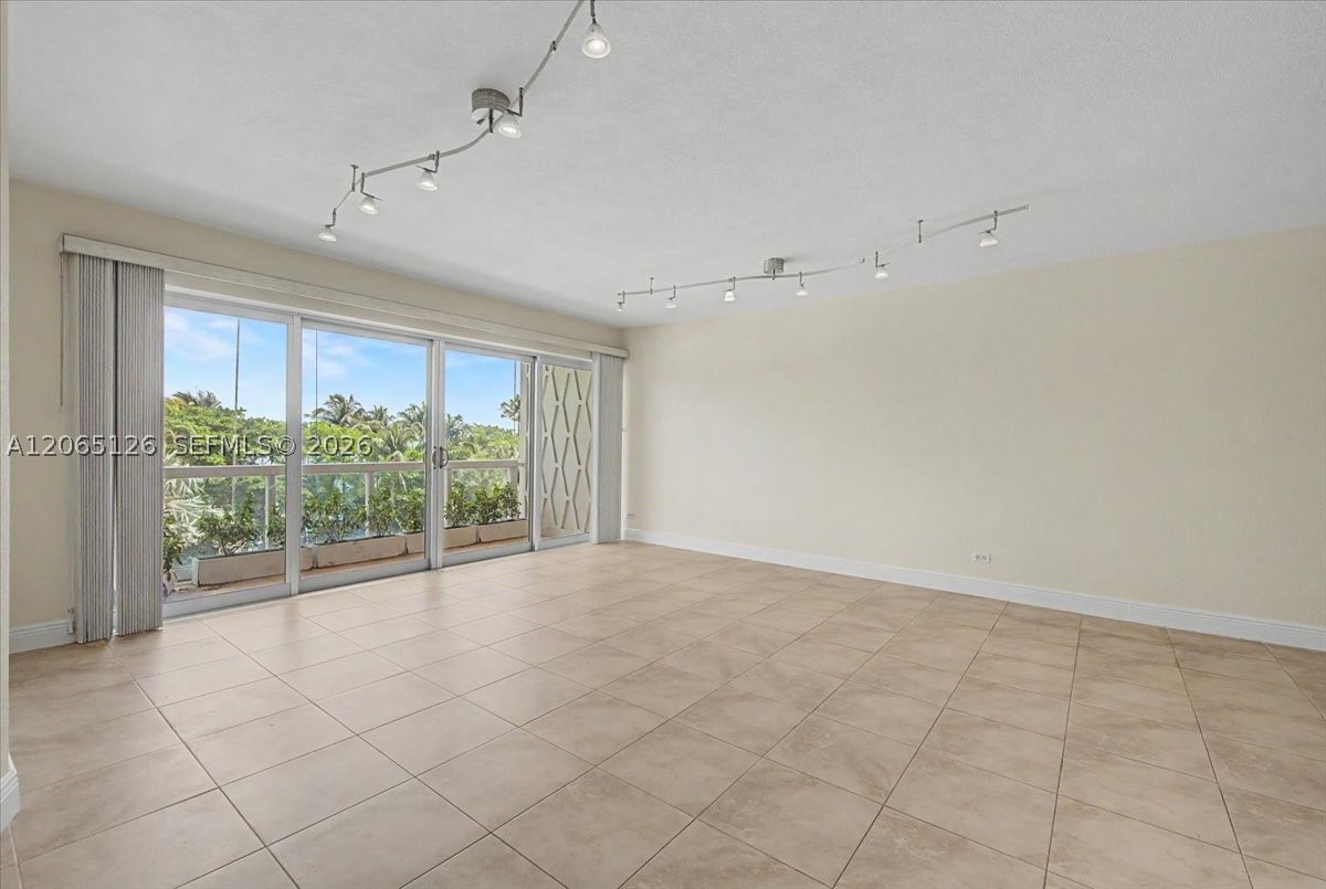 image Brickell Townhouse2