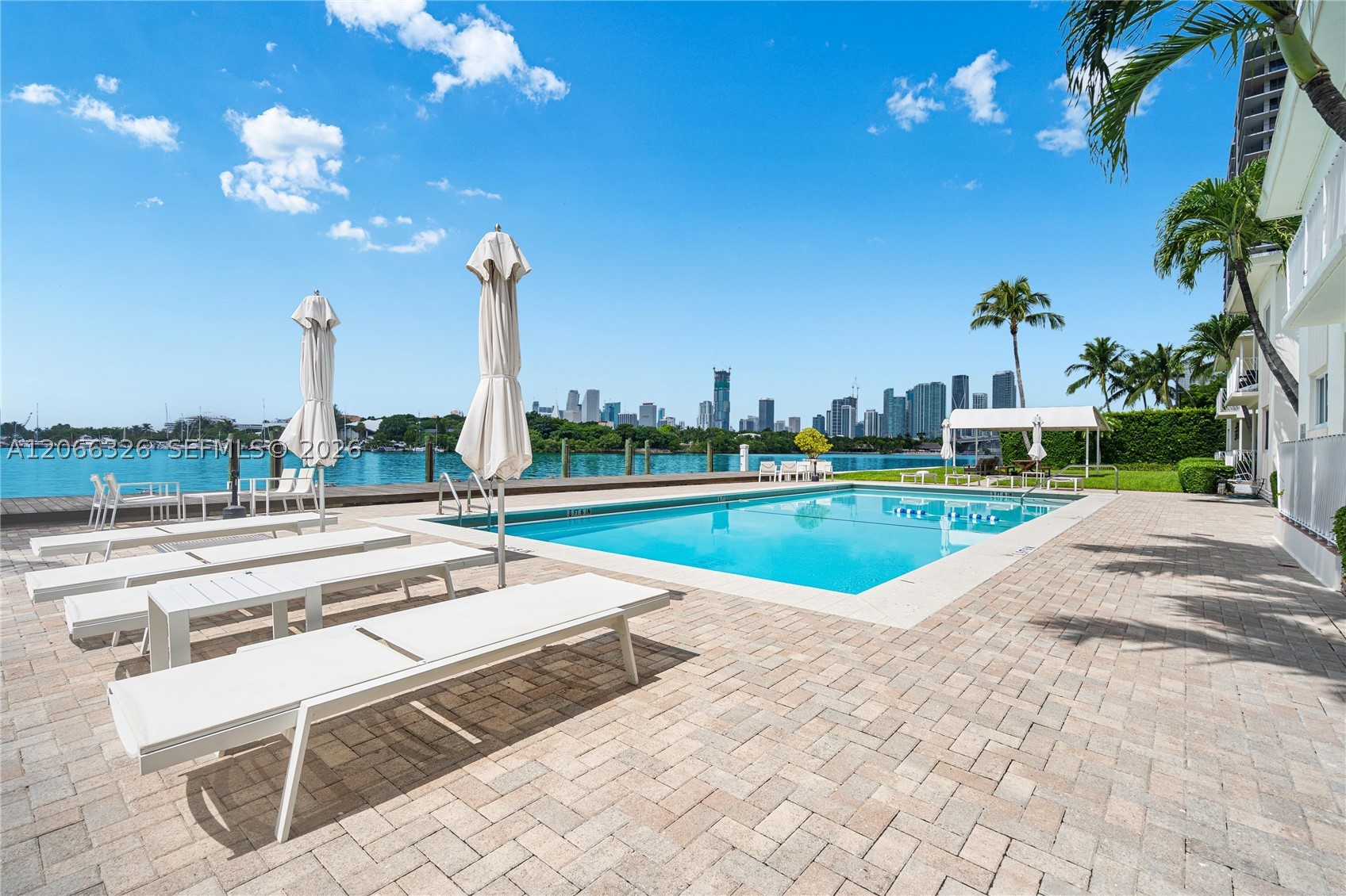 1120 Venetian Way #1C