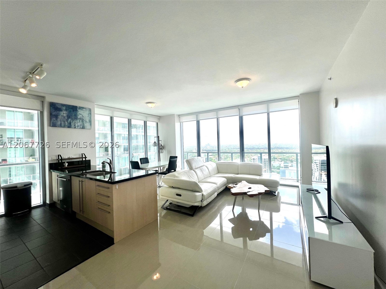 image Axis on Brickell North5