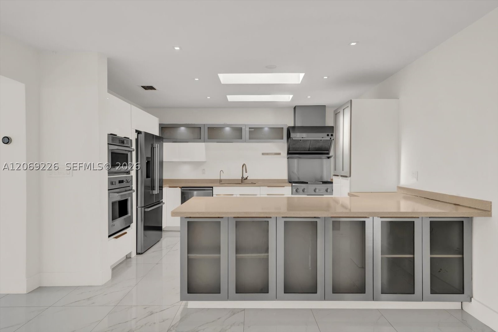 1777 Daytonia Rd Miami Beach, FL 33141