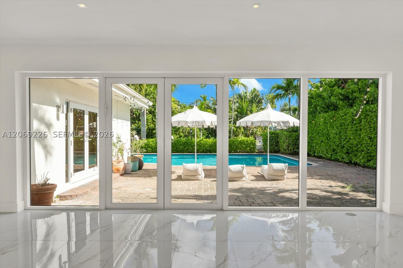 1777 Daytonia Rd Miami Beach, FL 33141