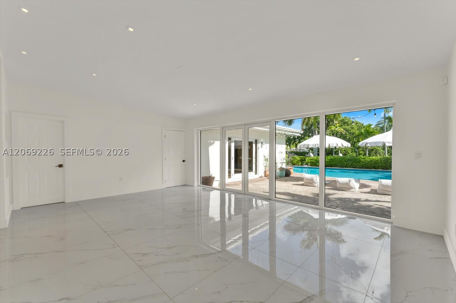 1777 Daytonia Rd Miami Beach, FL 33141