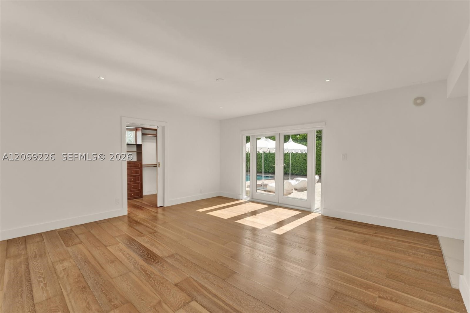 1777 Daytonia Rd Miami Beach, FL 33141