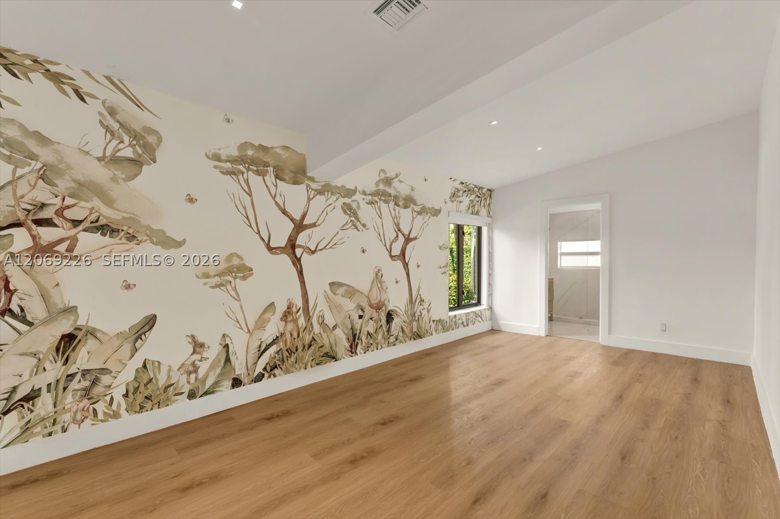 1777 Daytonia Rd Miami Beach, FL 33141
