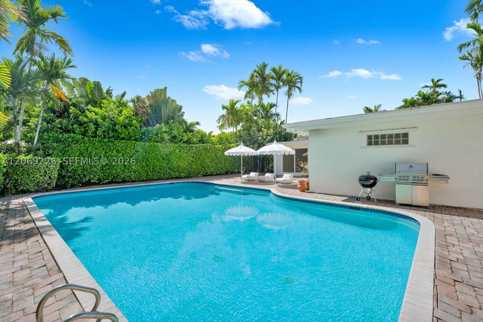 1777 Daytonia Rd Miami Beach, FL 33141