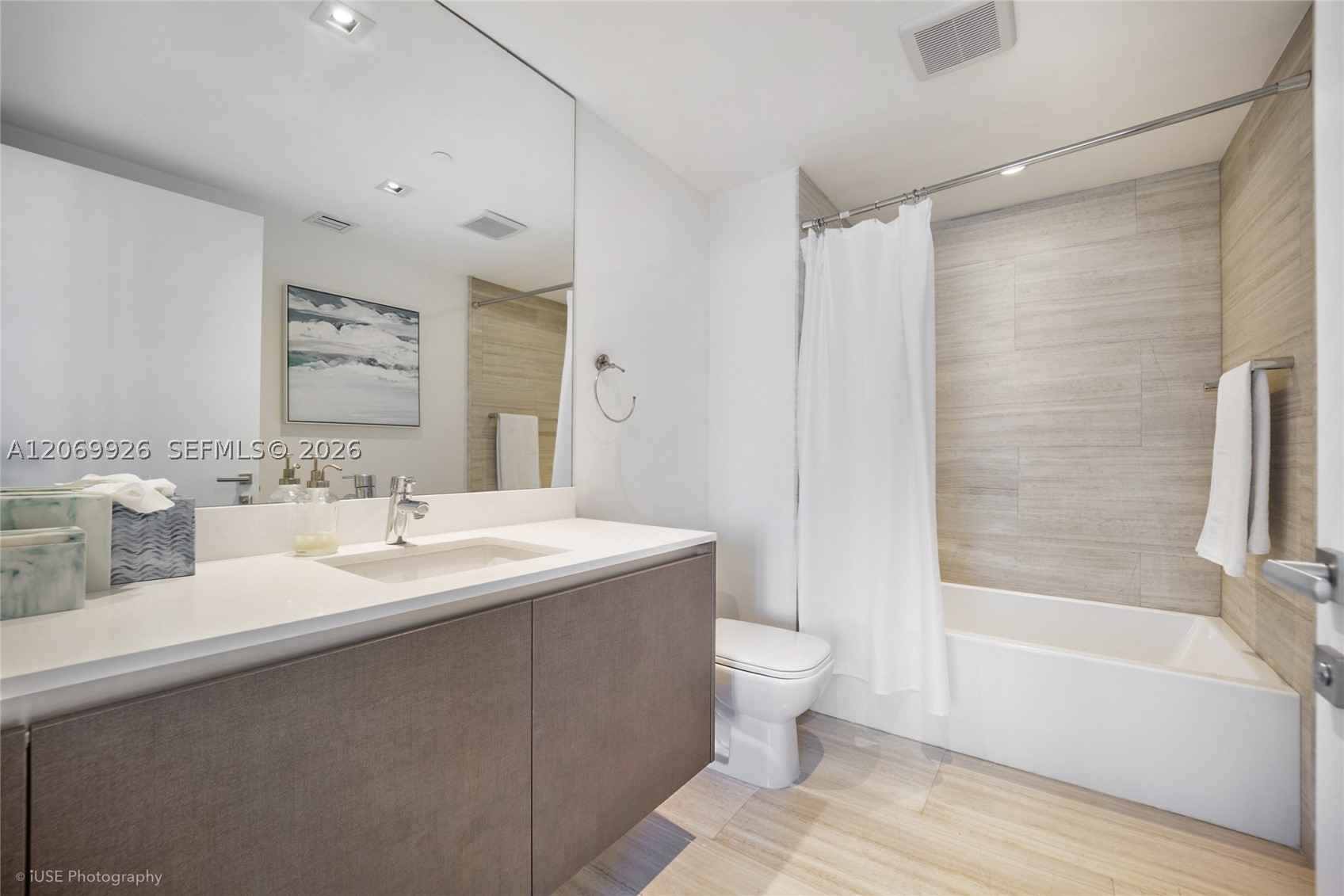 1451 Brickell Ave #1003 Miami, FL 33131