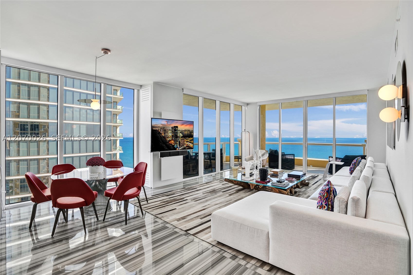 image Acqualina Residences10