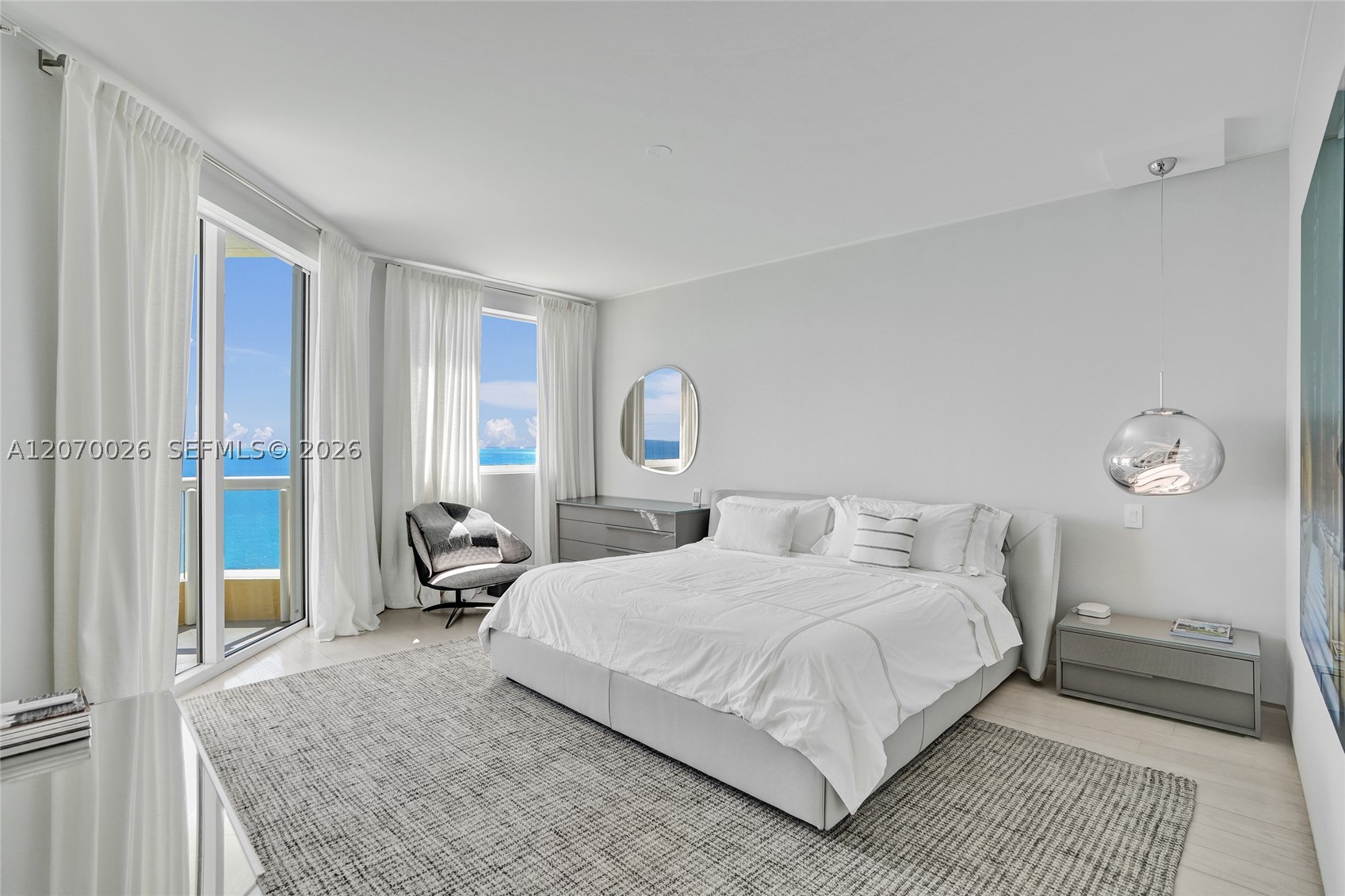 image Acqualina Residences15