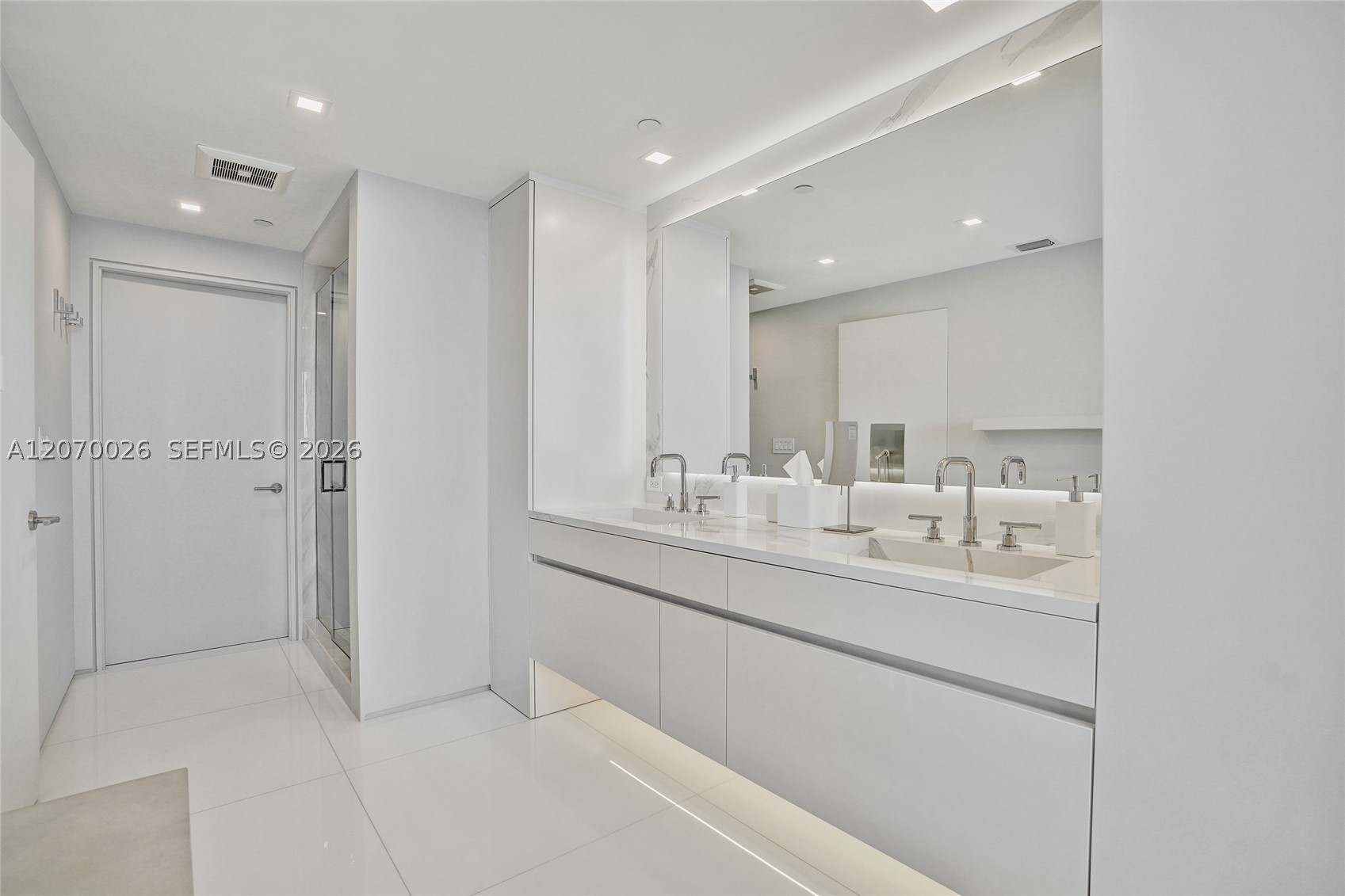 image Acqualina Residences19