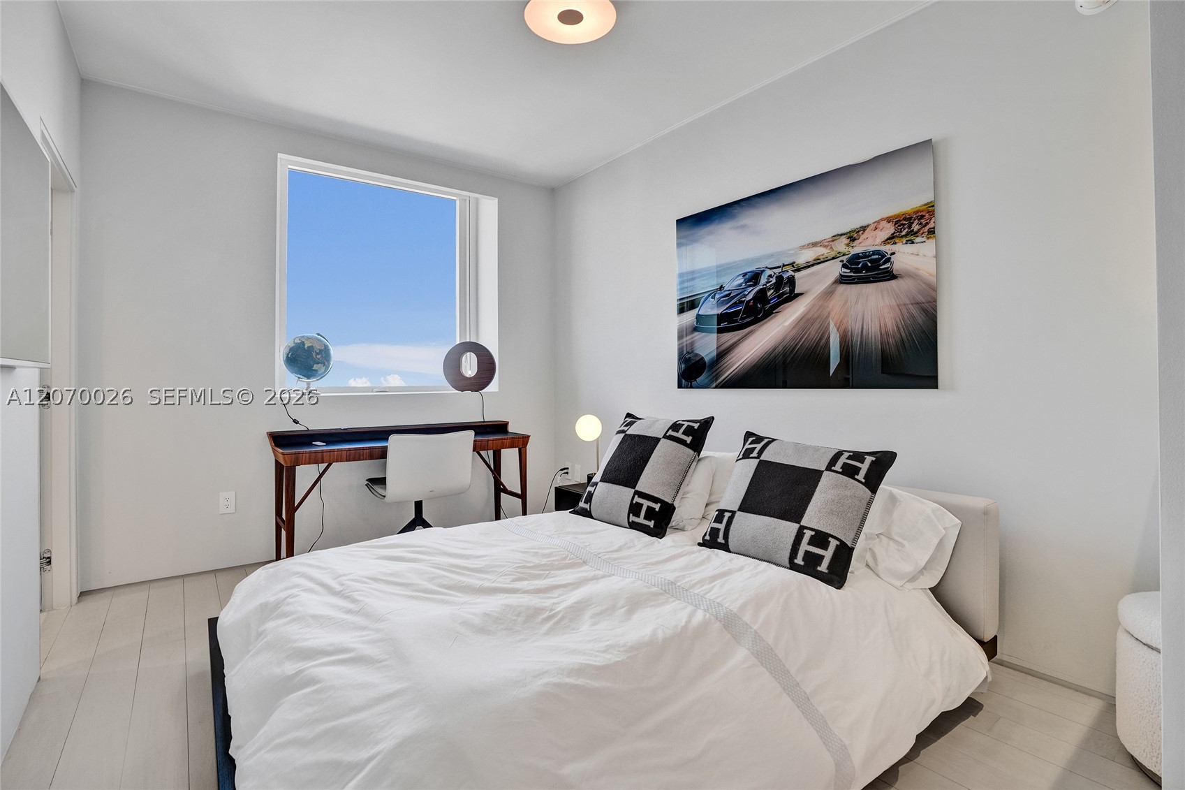 image Acqualina Residences25