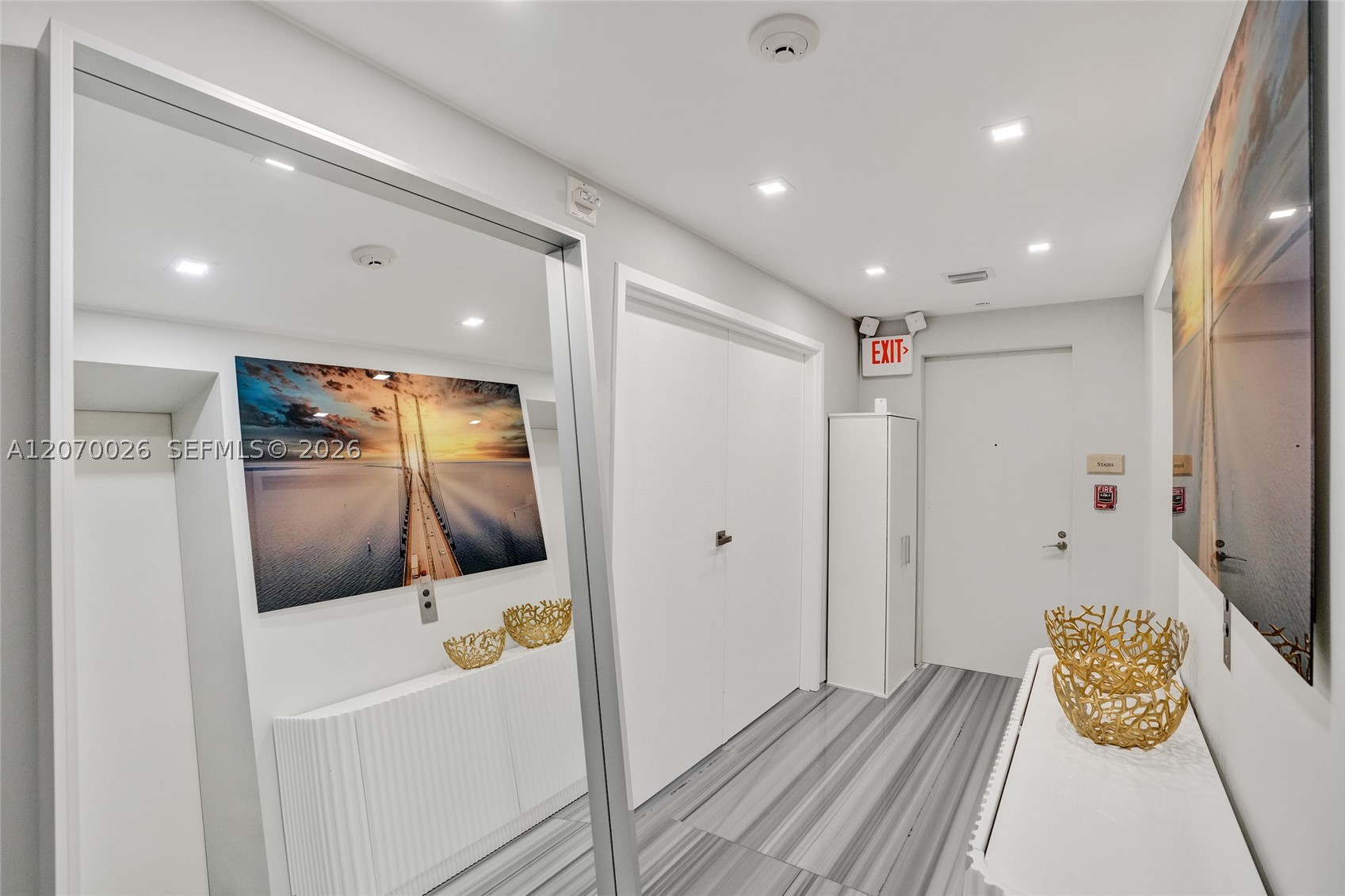 image Acqualina Residences39