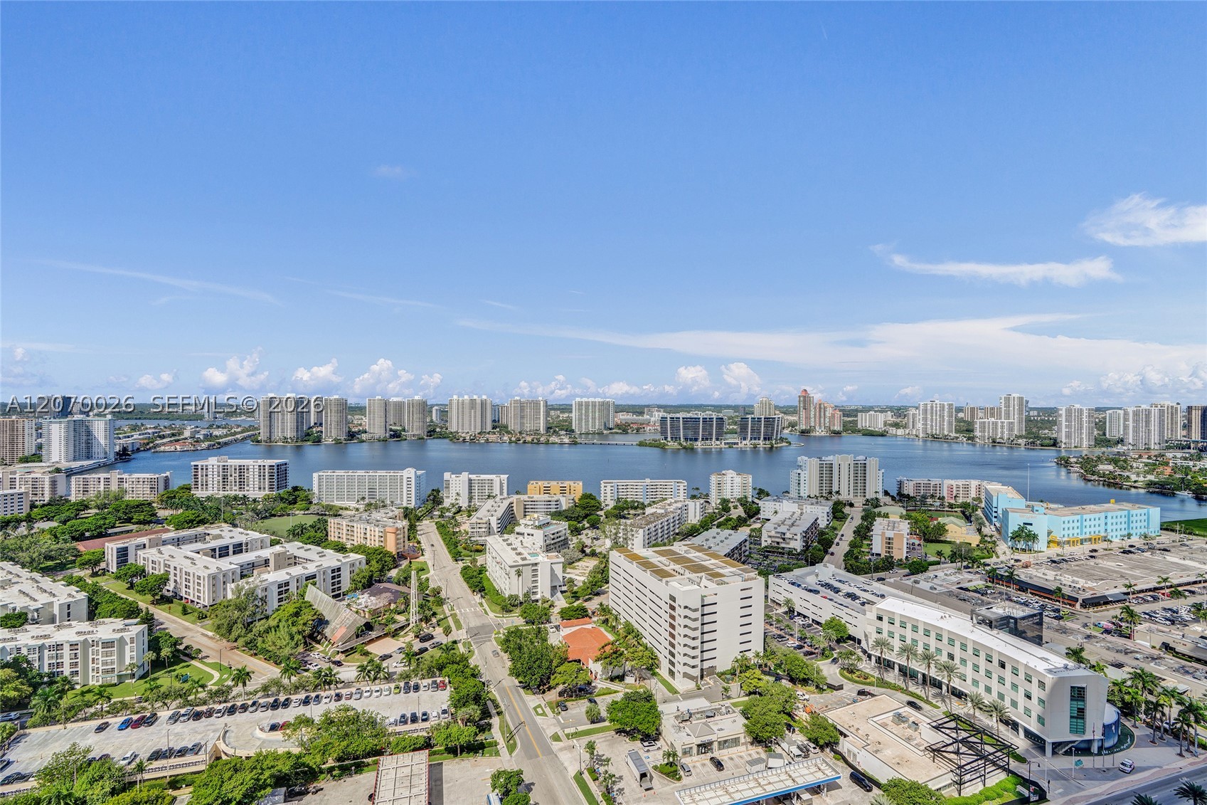 image Acqualina Residences46