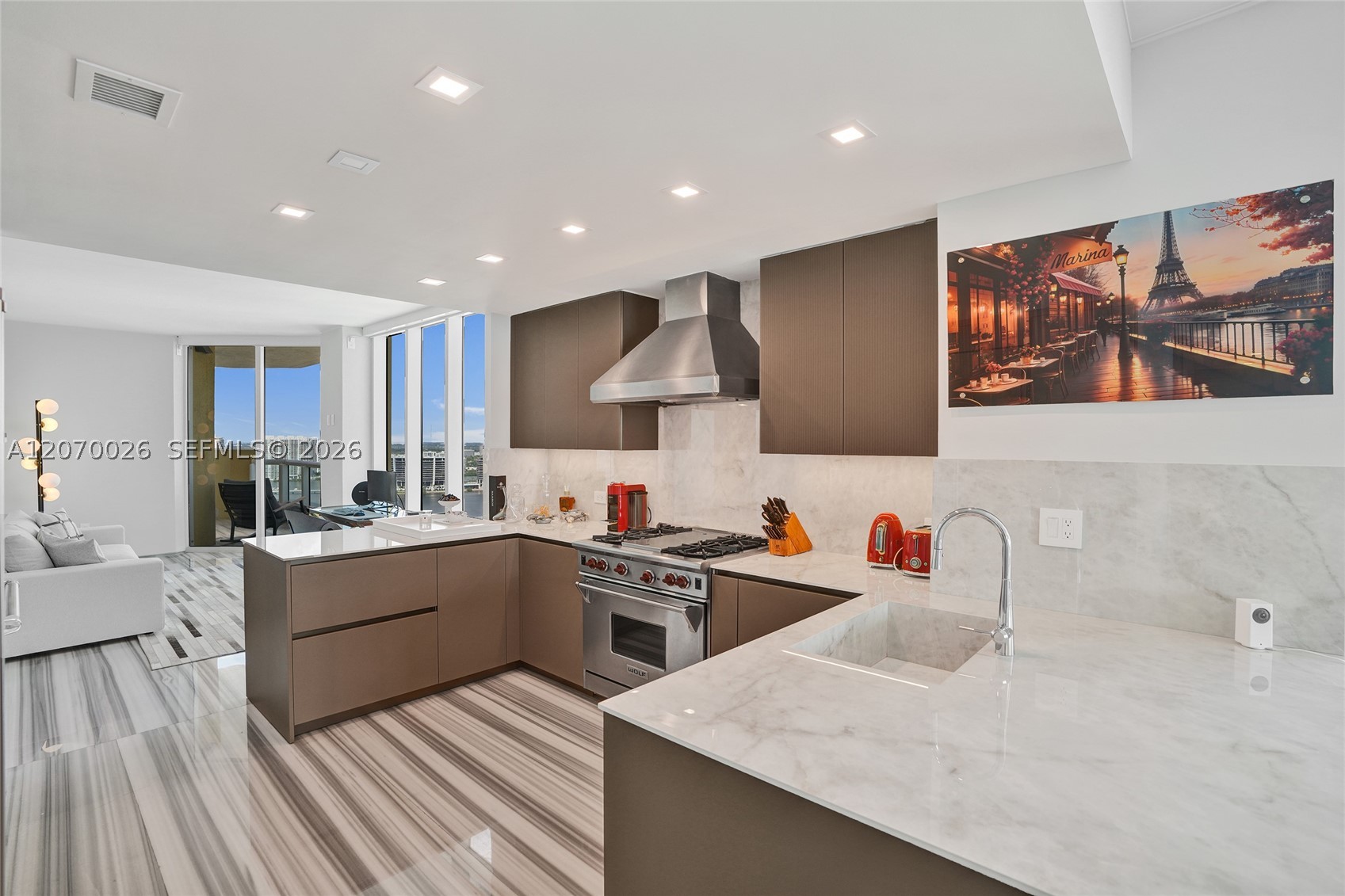 image Acqualina Residences5