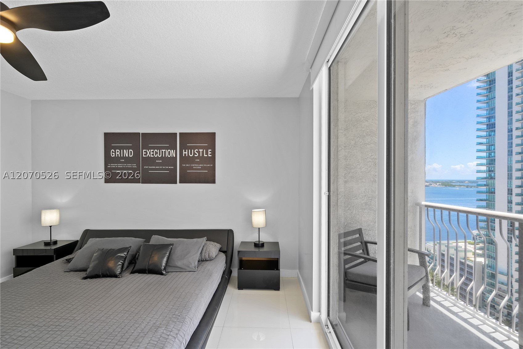 image The Club at Brickell Bay12