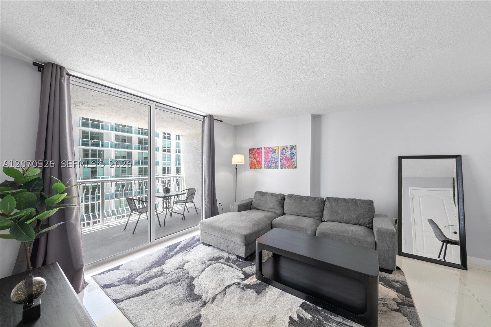 image The Club at Brickell Bay7