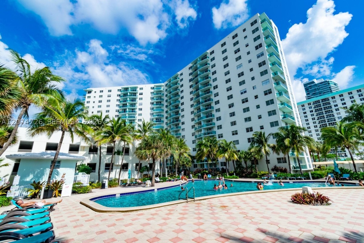 3901 S Ocean Dr #6T