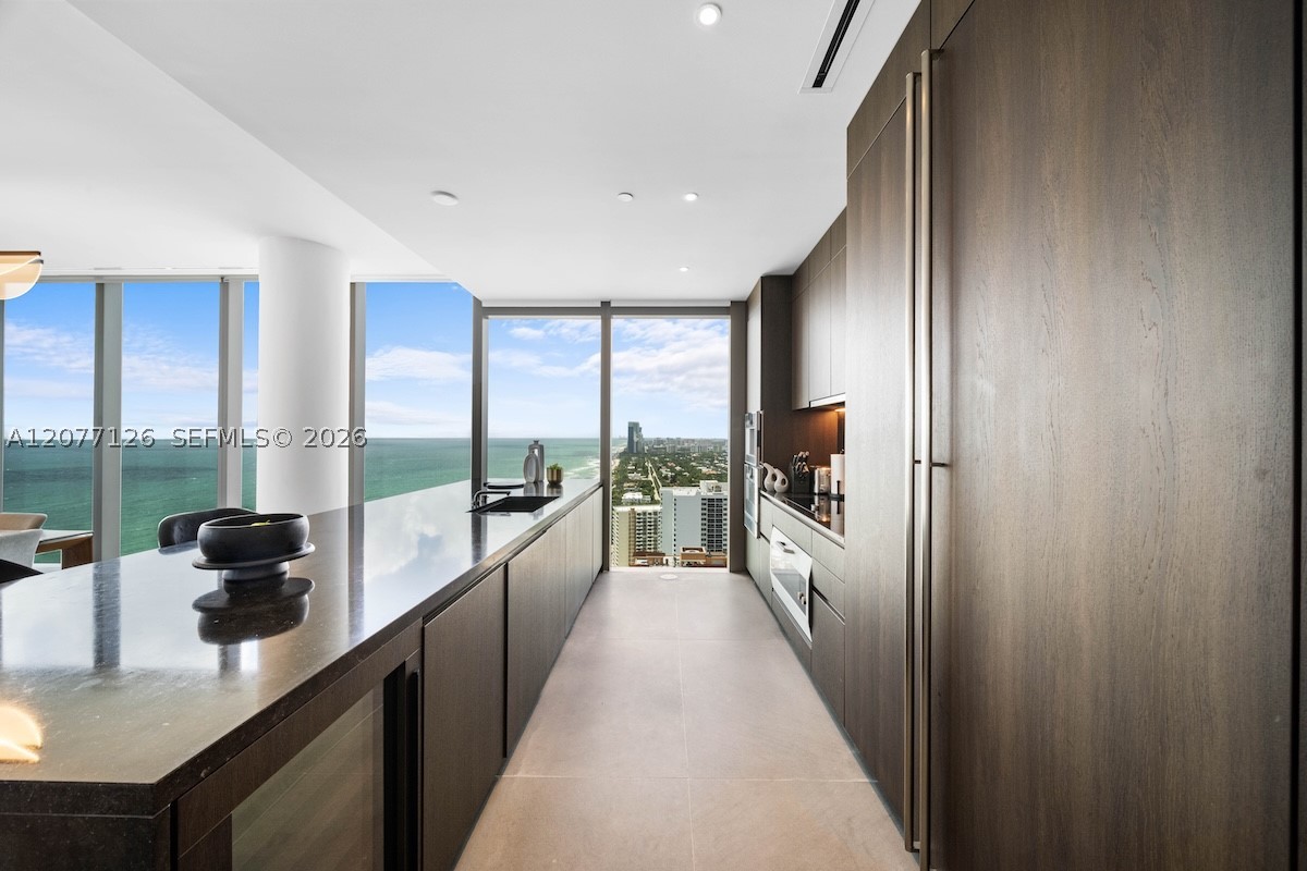 2000 S Ocean Dr #31B Hallandale Beach, FL 33009