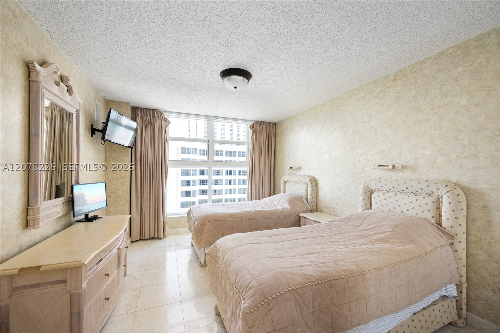 16711 Collins Ave #907 Sunny Isles Beach, FL 33160