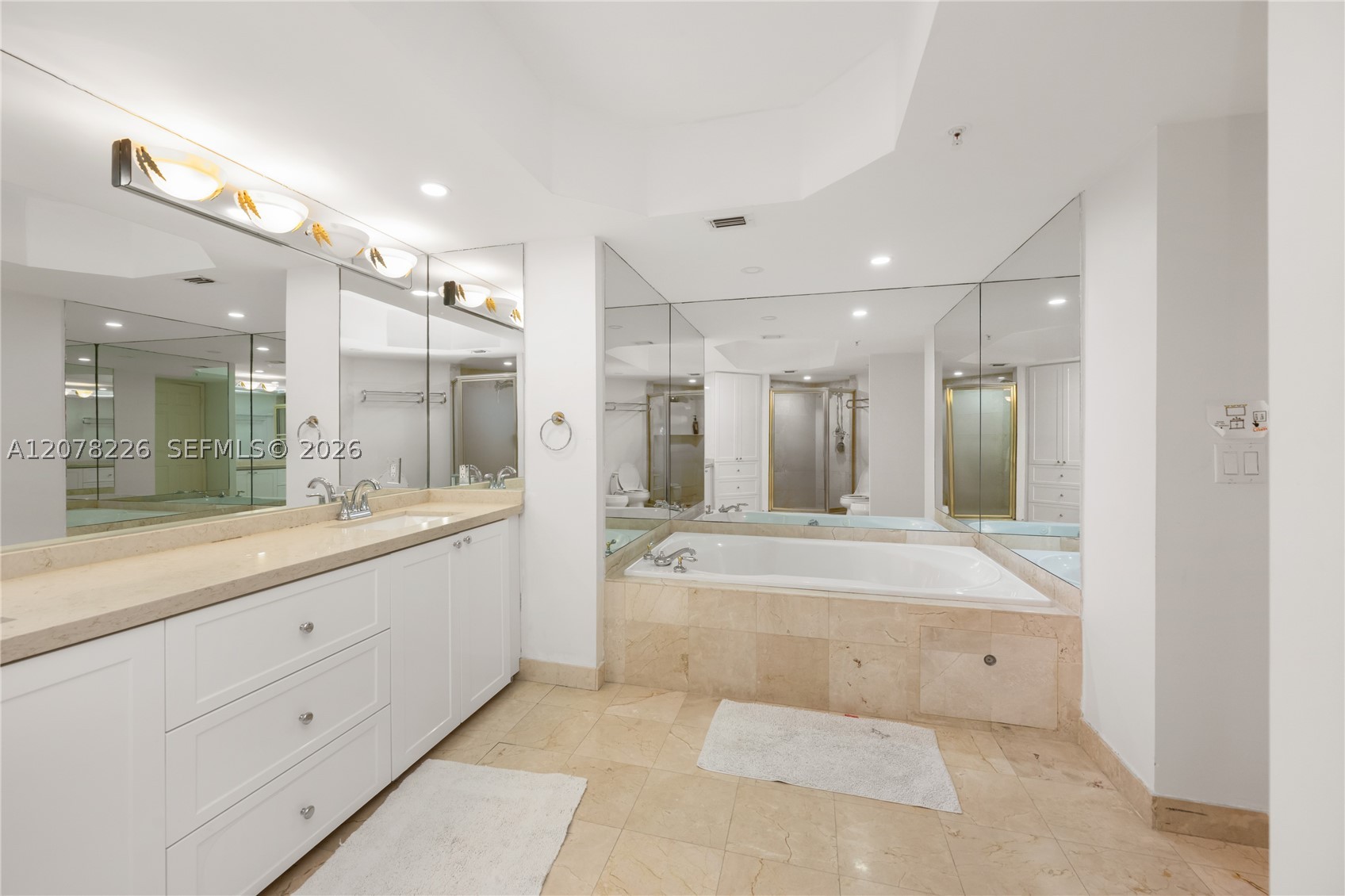 16711 Collins Ave #907 Sunny Isles Beach, FL 33160
