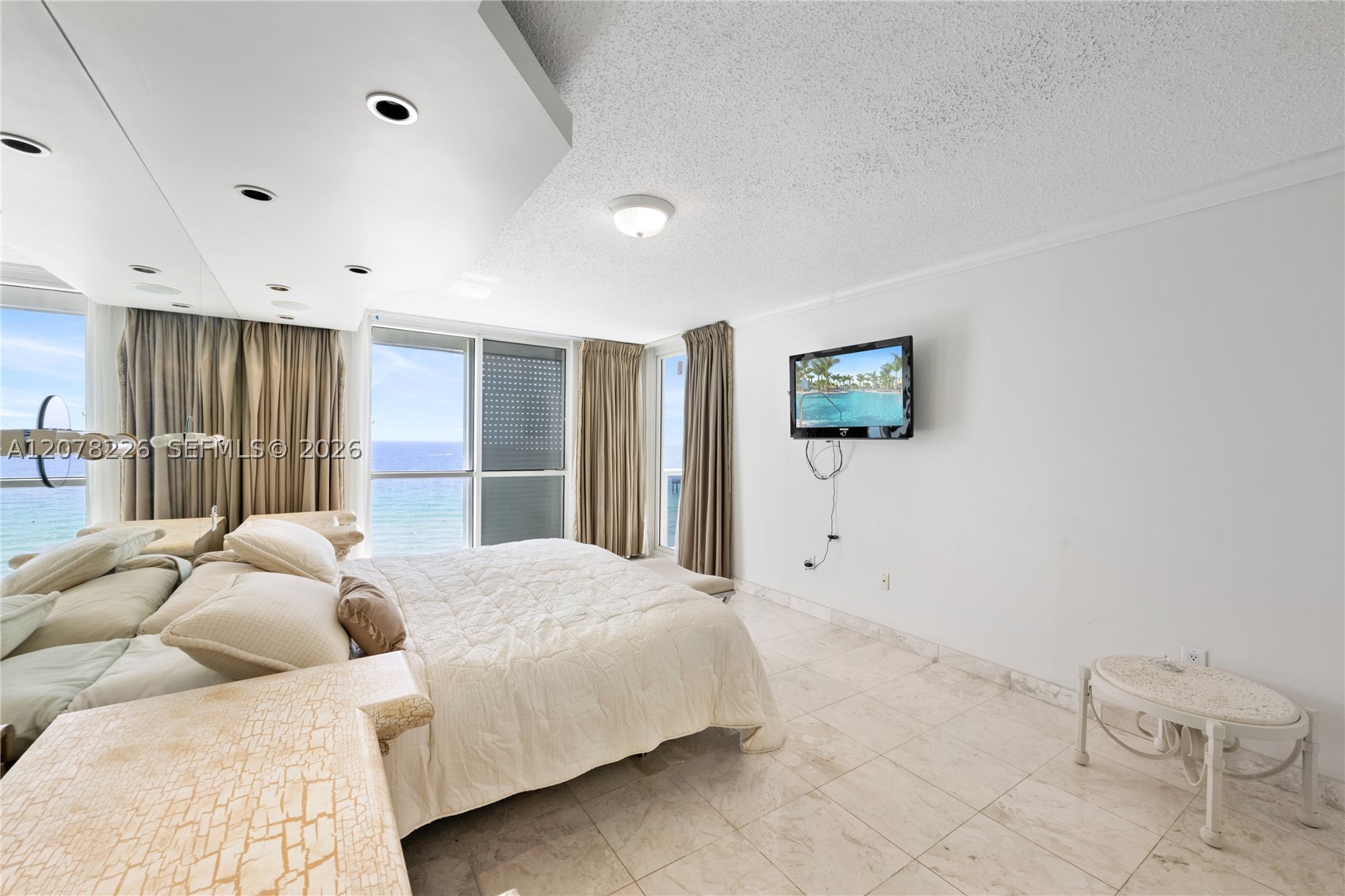 16711 Collins Ave #907 Sunny Isles Beach, FL 33160
