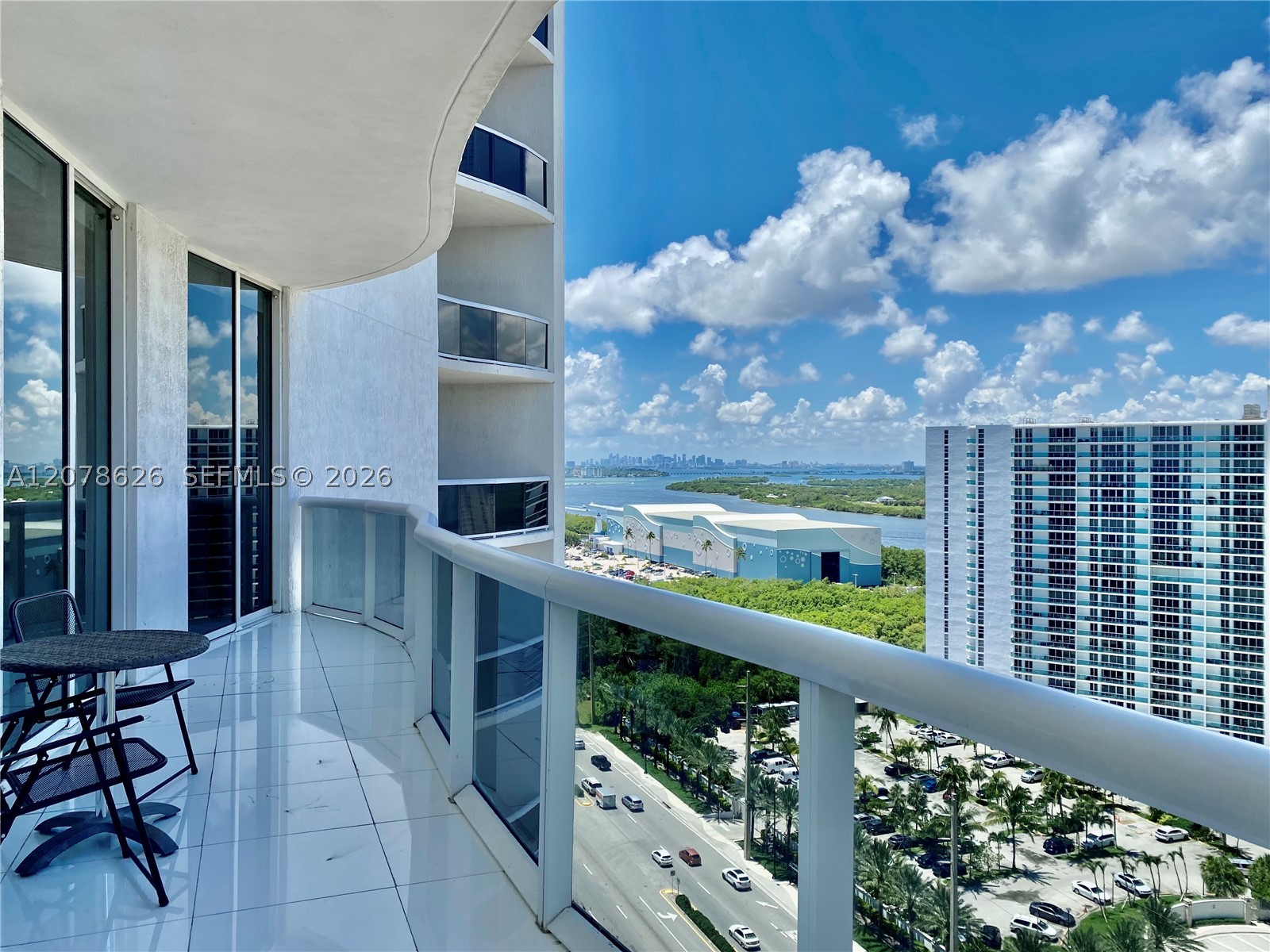 15811 Collins Ave #1605 Sunny Isles Beach, FL 33160