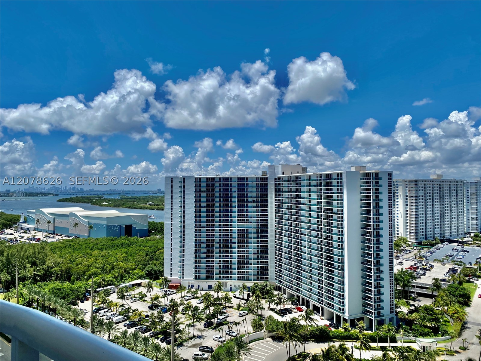 15811 Collins Ave #1605 Sunny Isles Beach, FL 33160